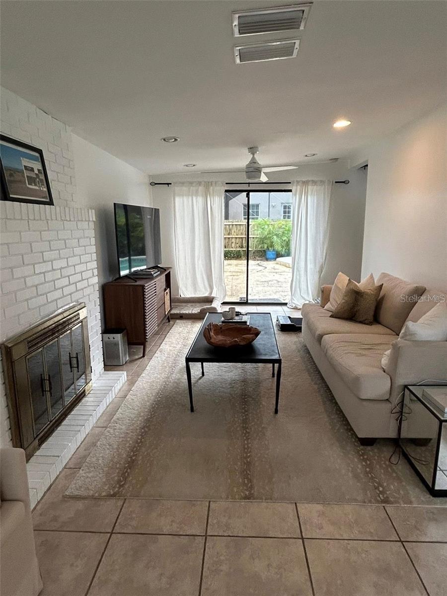 3214 Coachman, Tampa, FL 33611
