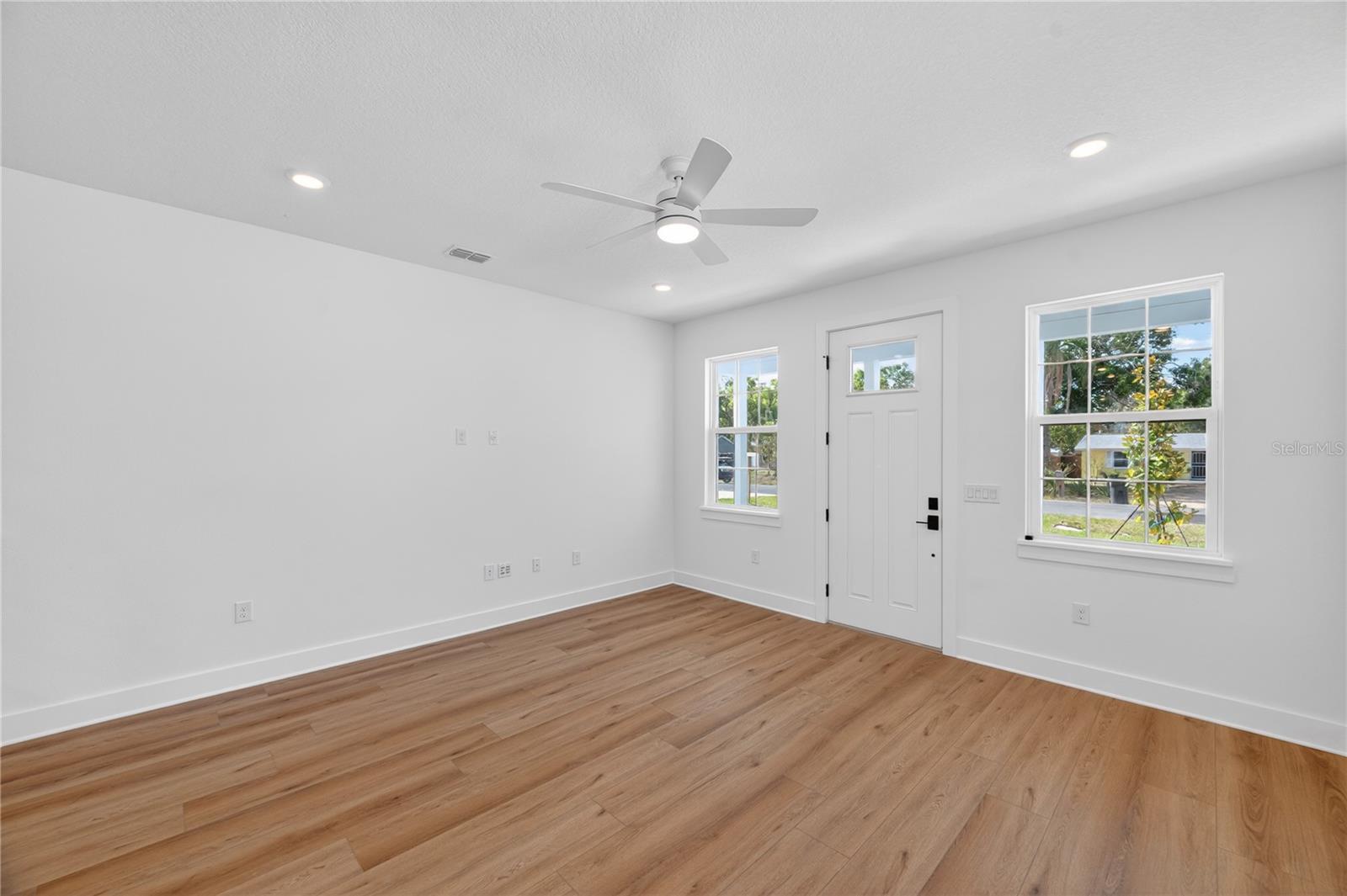 4181 56th, St Petersburg, FL 33714