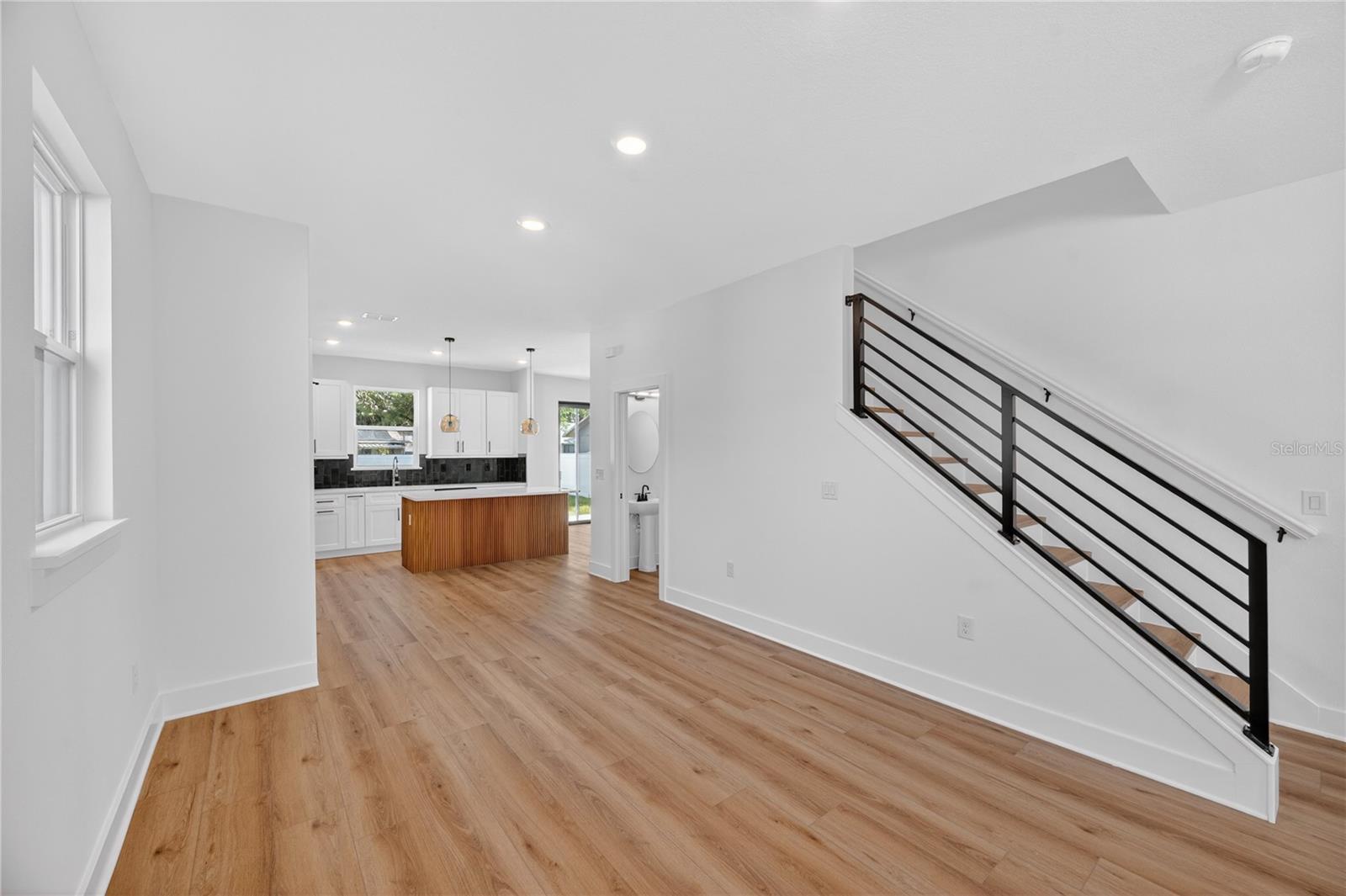 4181 56th, St Petersburg, FL 33714