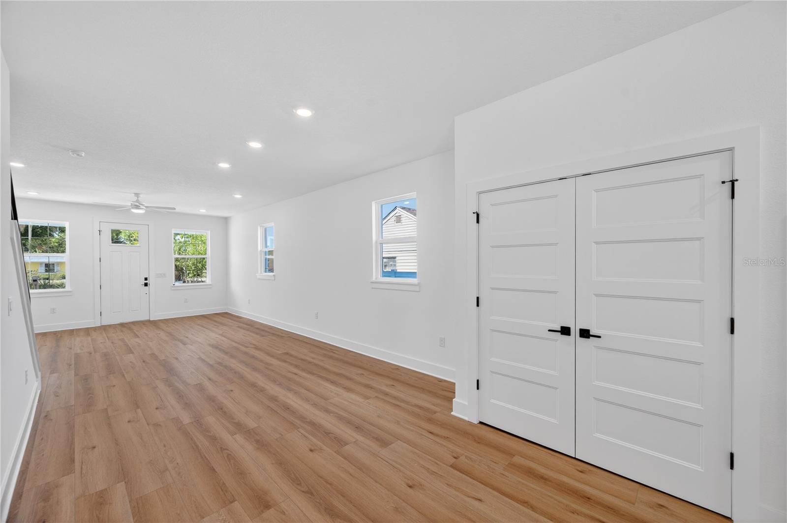 4181 56th, St Petersburg, FL 33714