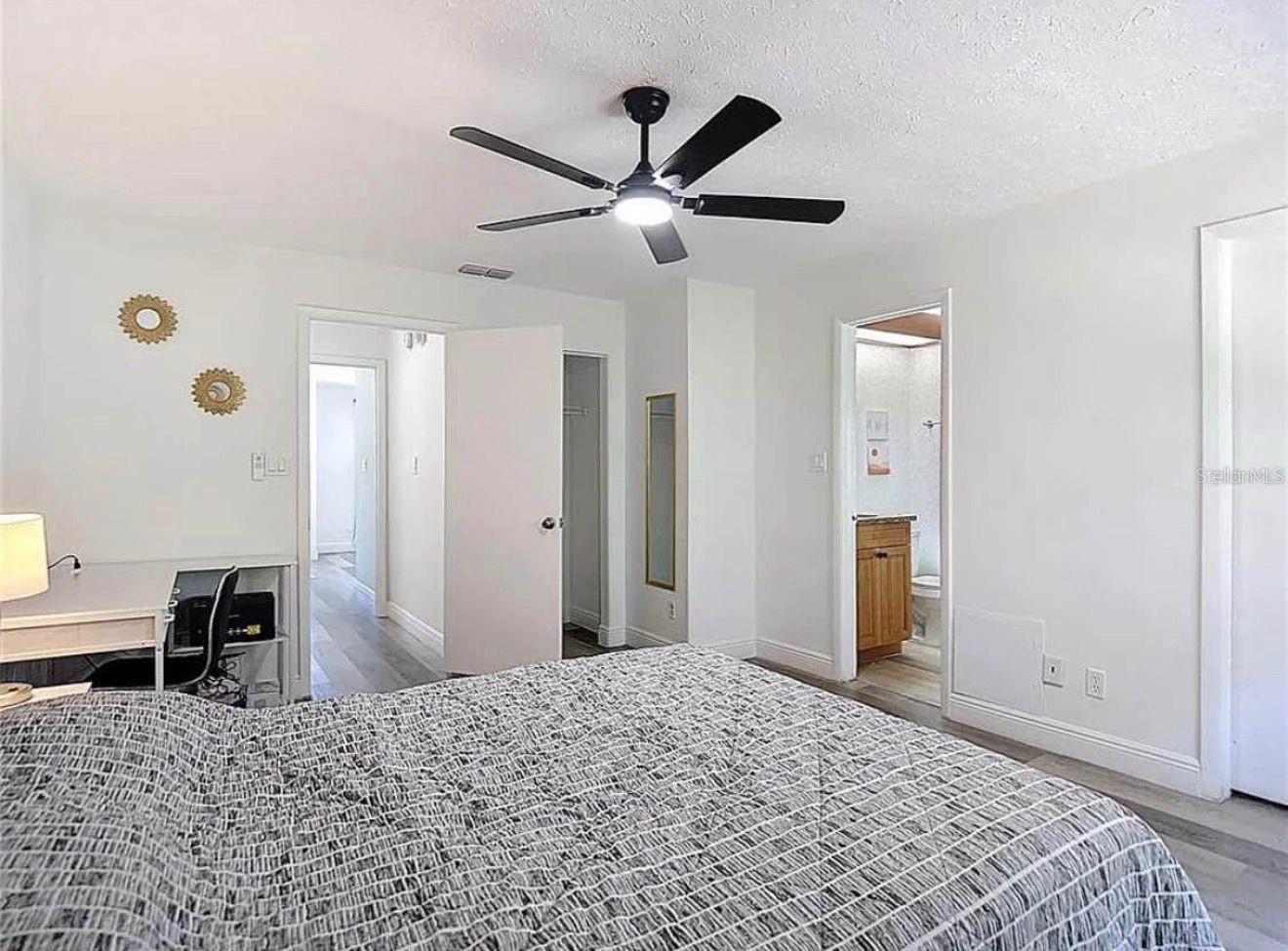 10131 Lake Oak, Tampa, FL 33624