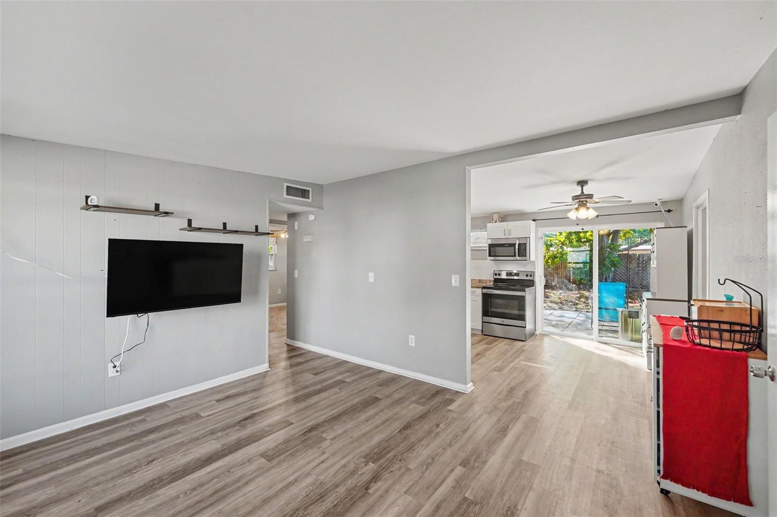 8036 Rose, Seminole, FL 33777