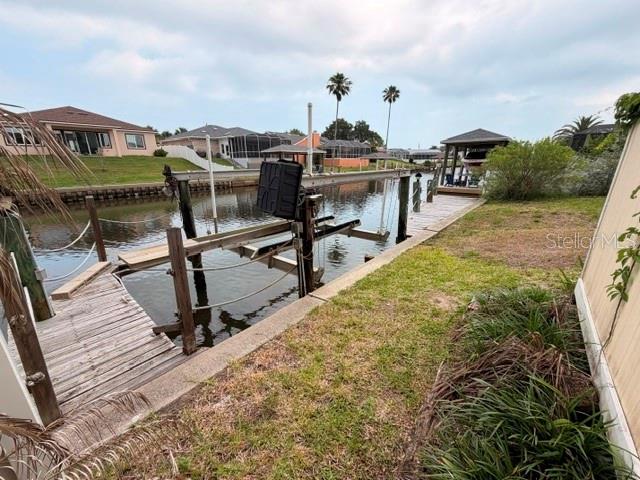 7 Clee Ct, Palm Coast, FL 32137