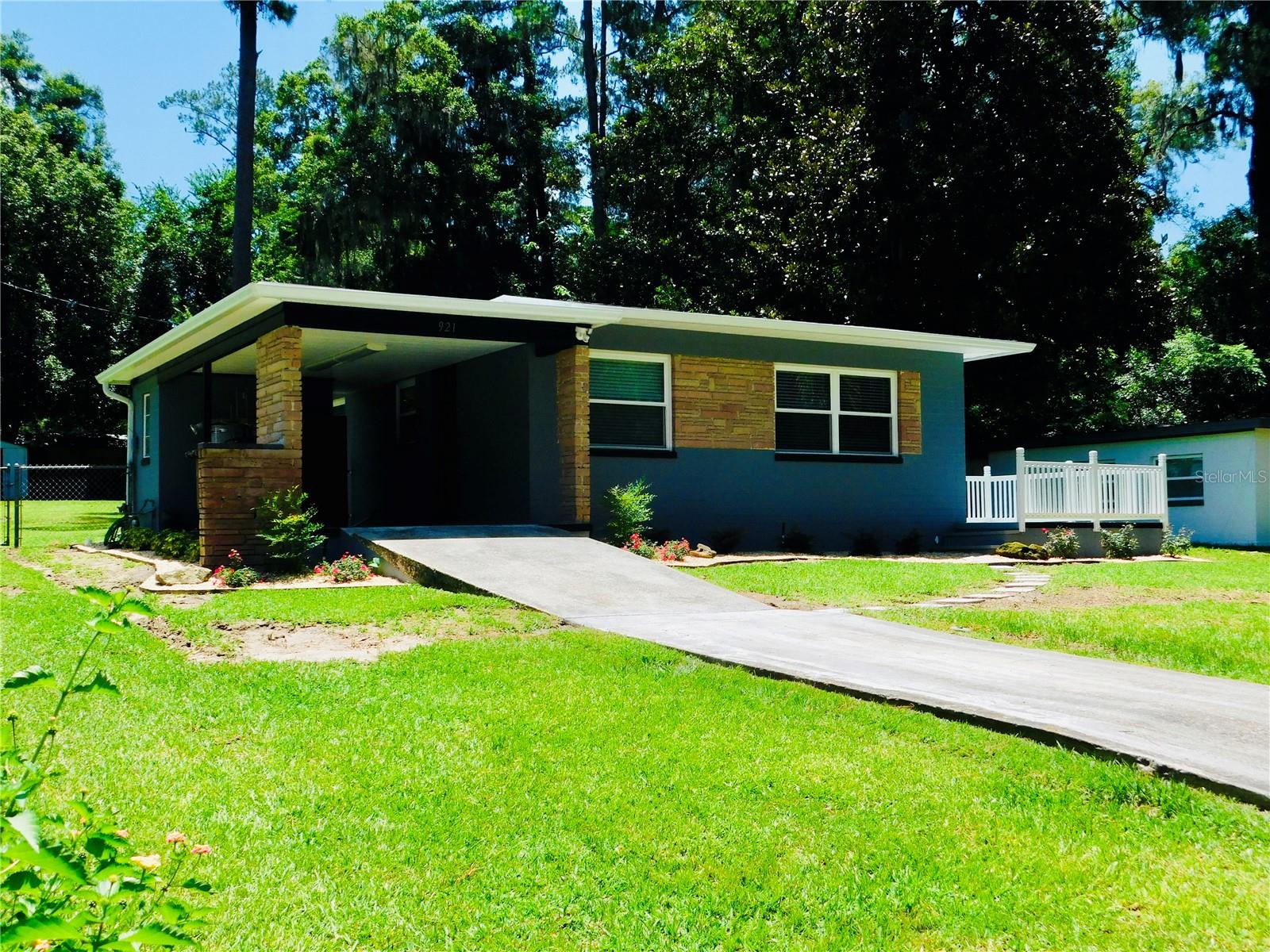 921 13th, Ocala, FL 34470