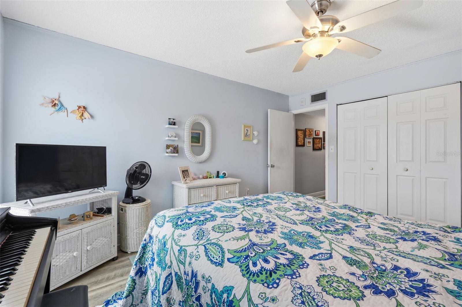 225 Country Club Unit C332, Largo, FL 33771