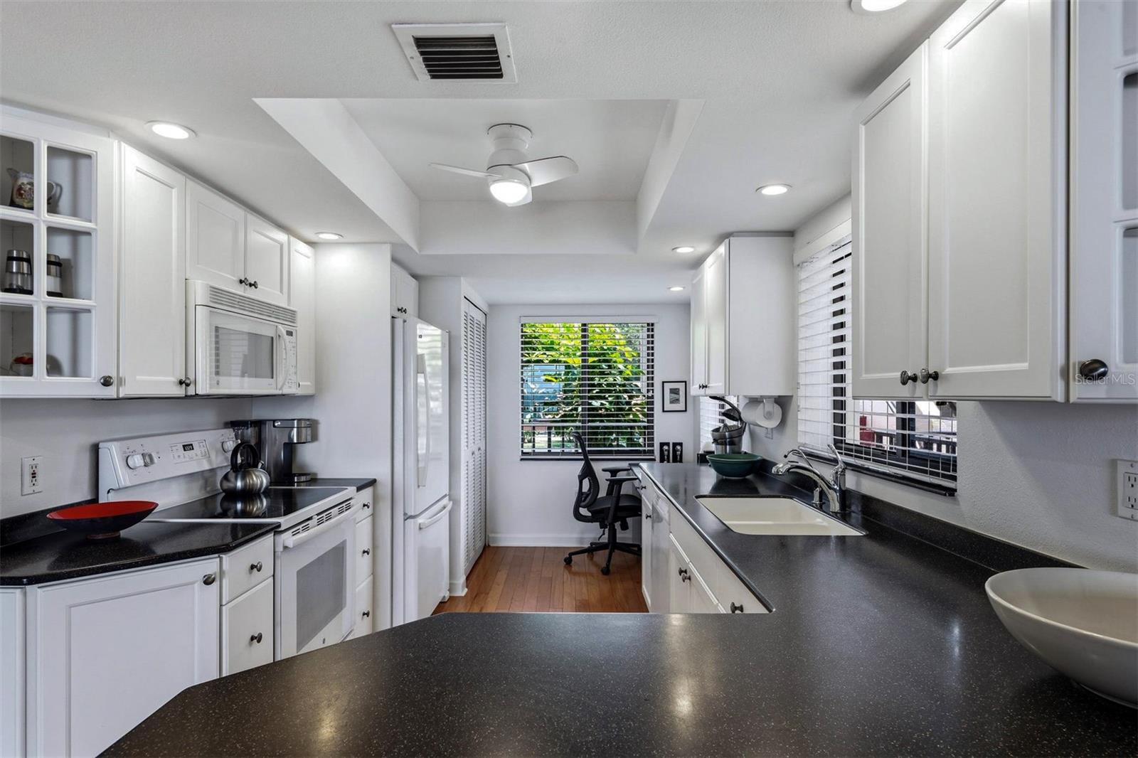 3460 Wild Oak Bay Unit 143, Bradenton, FL 34210