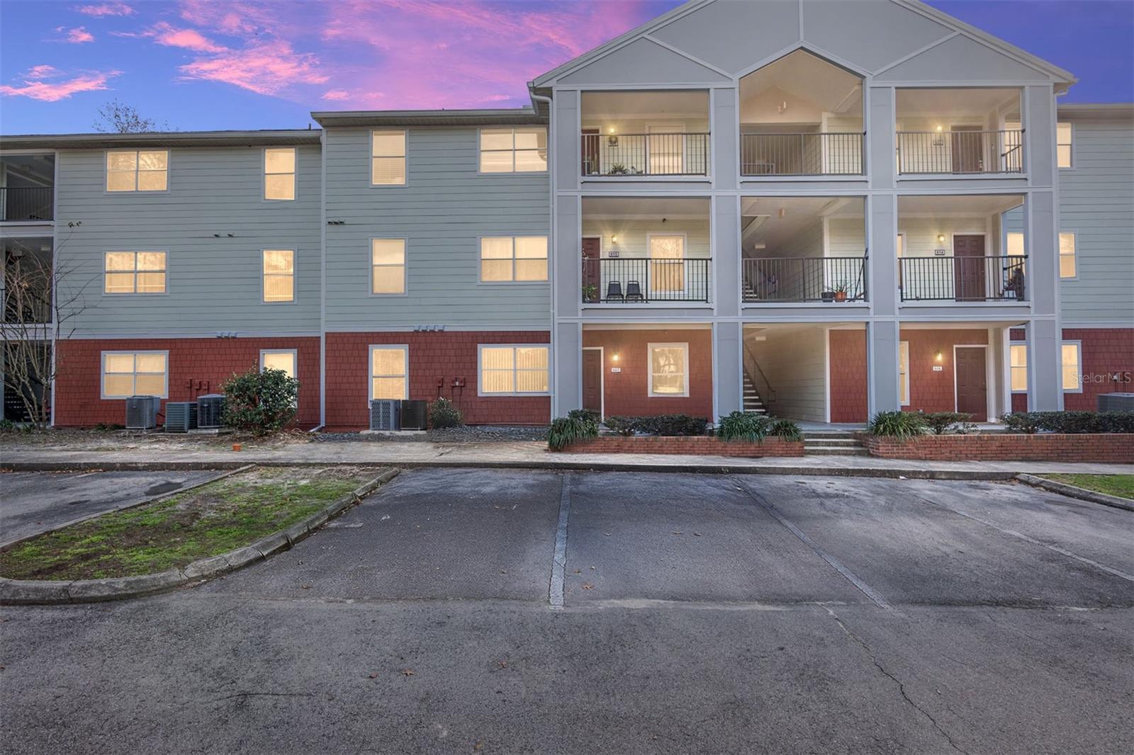 2360 Archer Unit 607, Gainesville, FL 32608