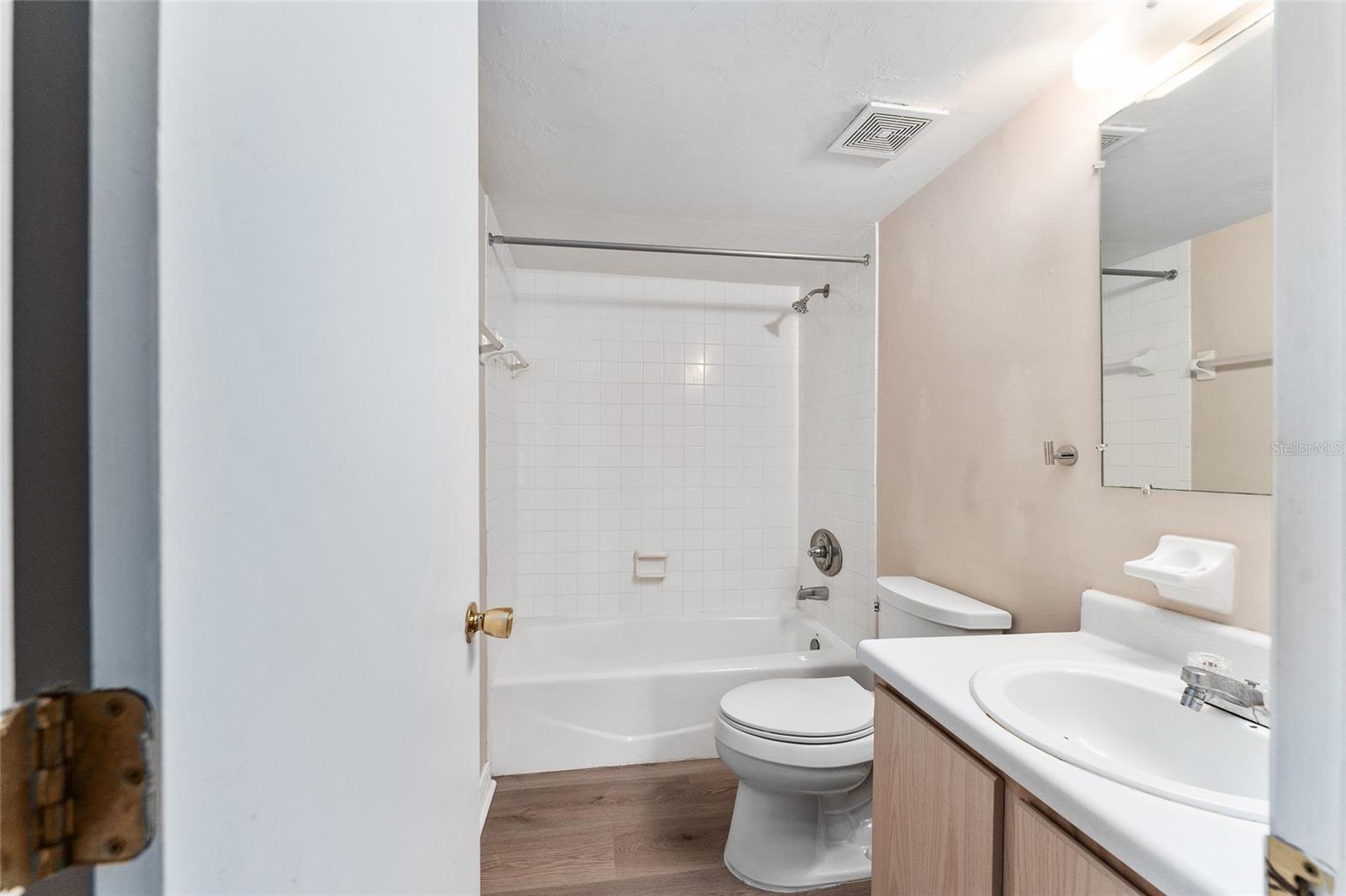 2360 Archer Unit 607, Gainesville, FL 32608