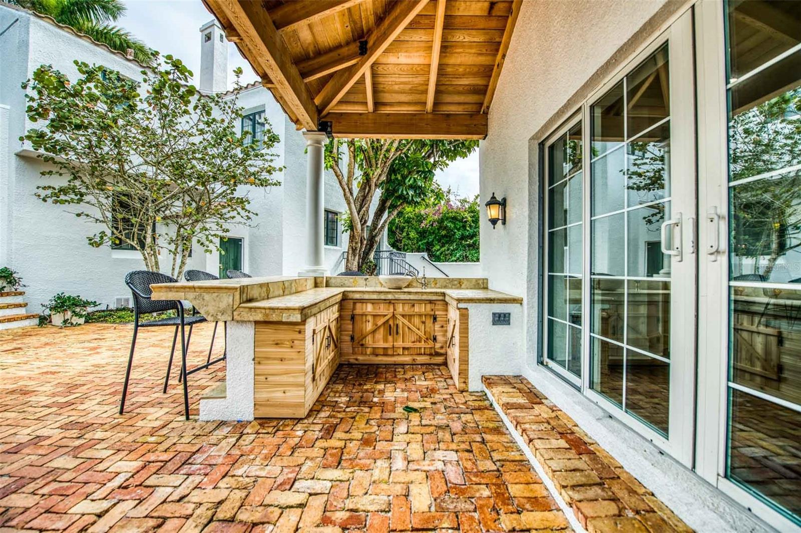 76 Washington, Sarasota, FL 34236