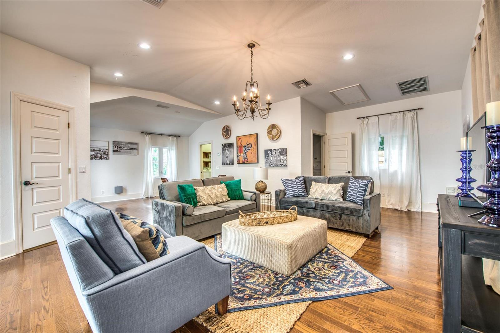 76 Washington, Sarasota, FL 34236