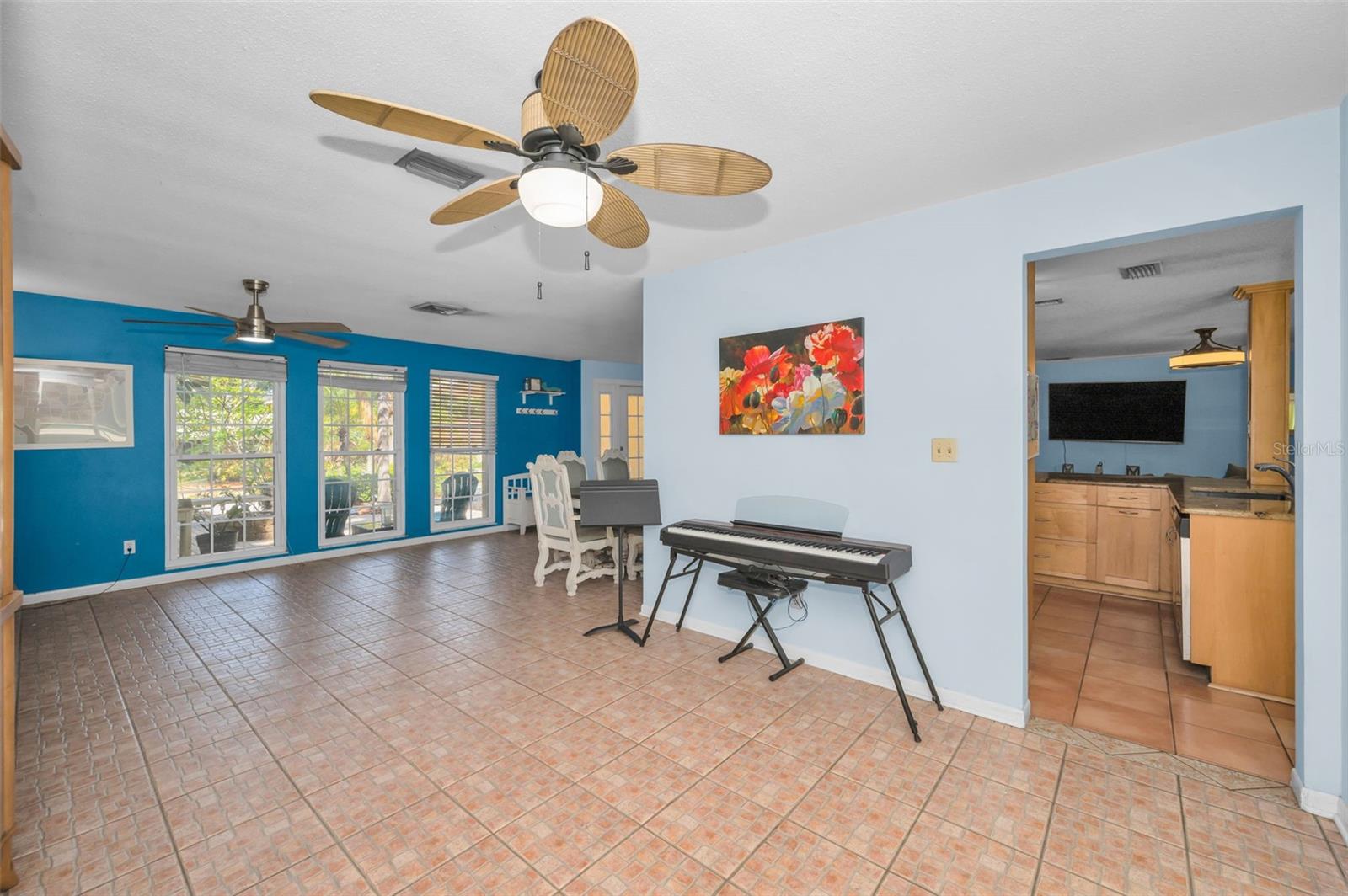 520 Sandy Hook, Palm Harbor, FL 34683