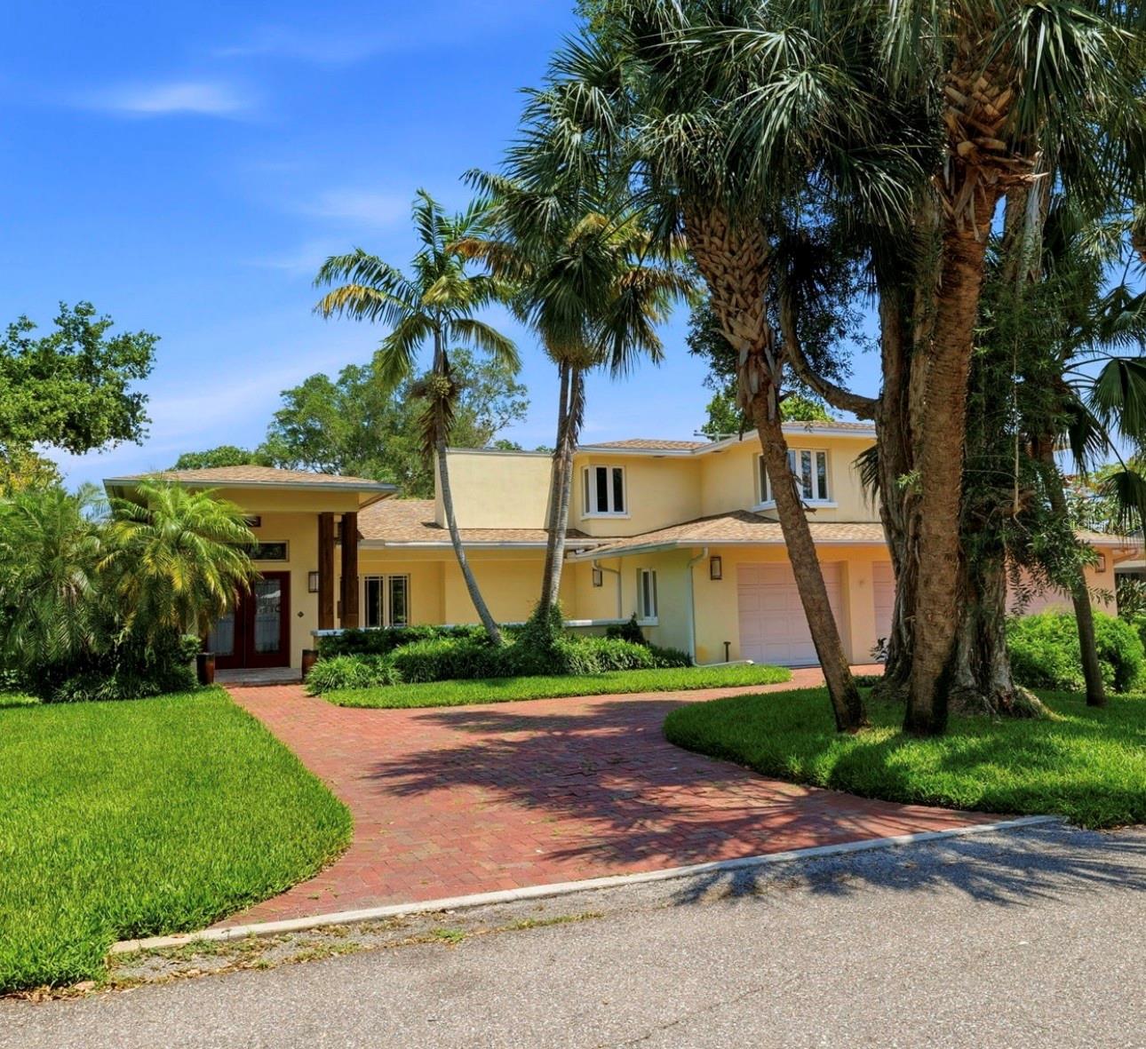 6000 2nd, St Petersburg, FL 33705