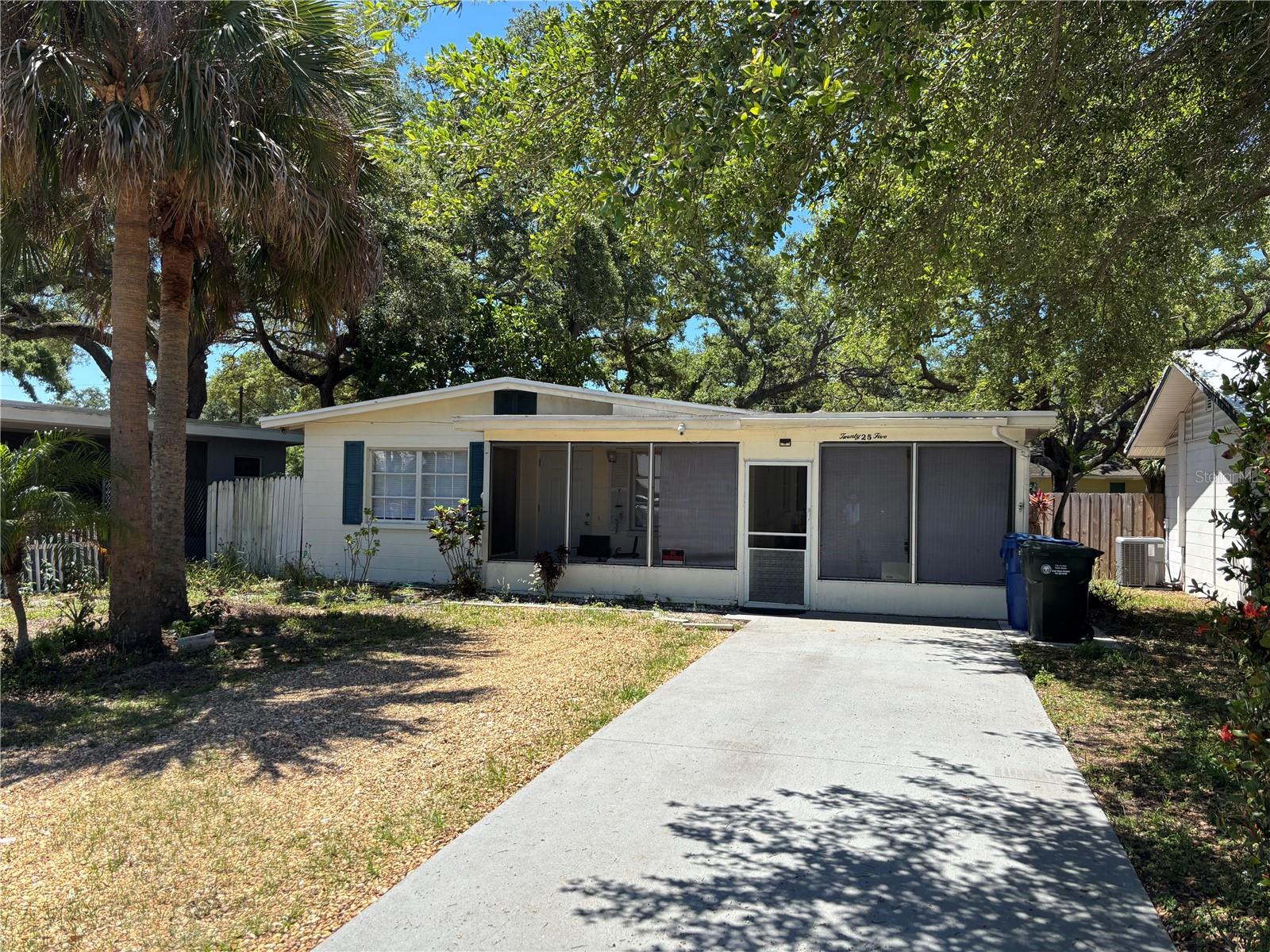 25 6th, Largo, FL 33771