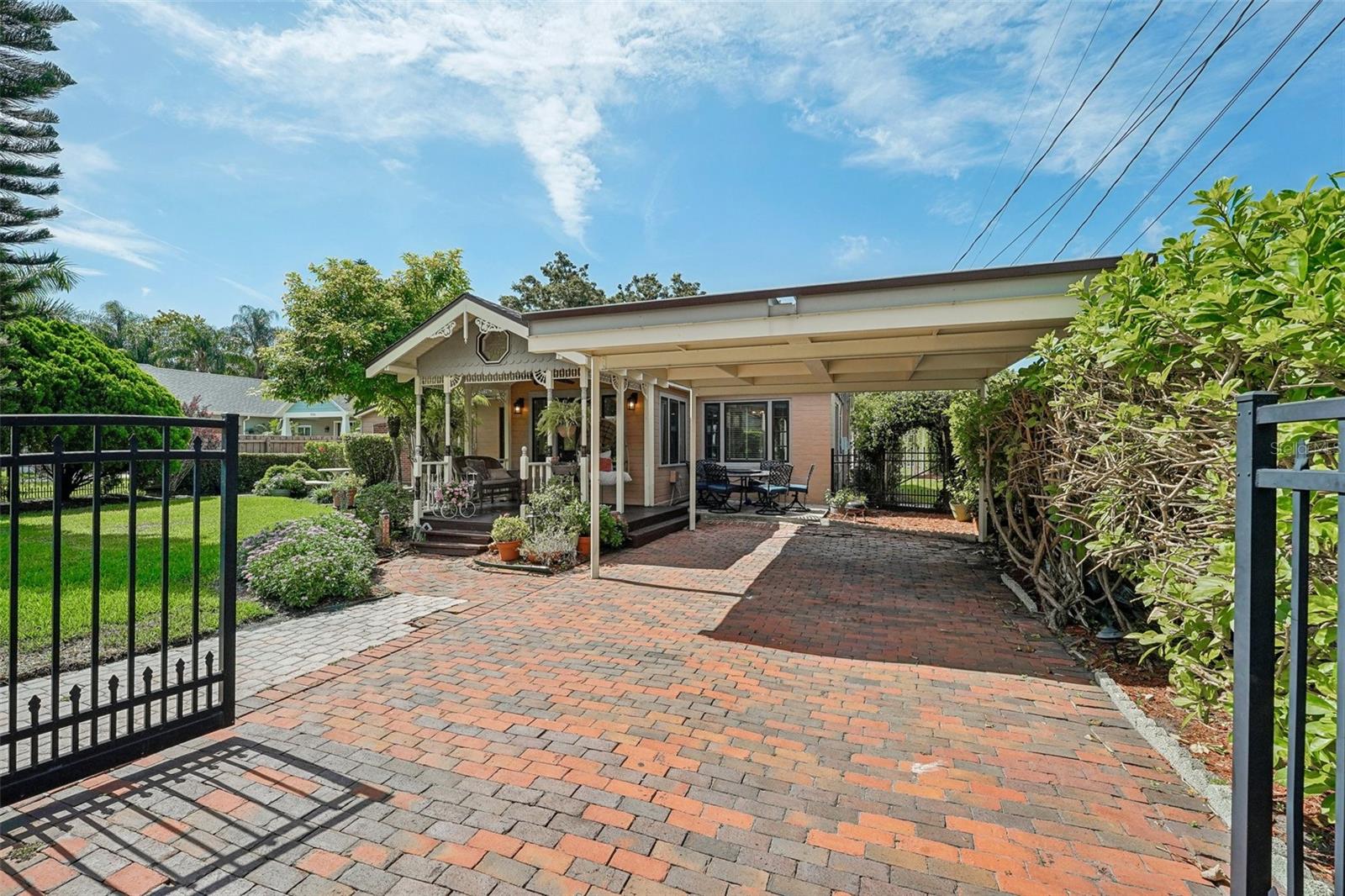 1020 Venetian, Orlando, FL 32804