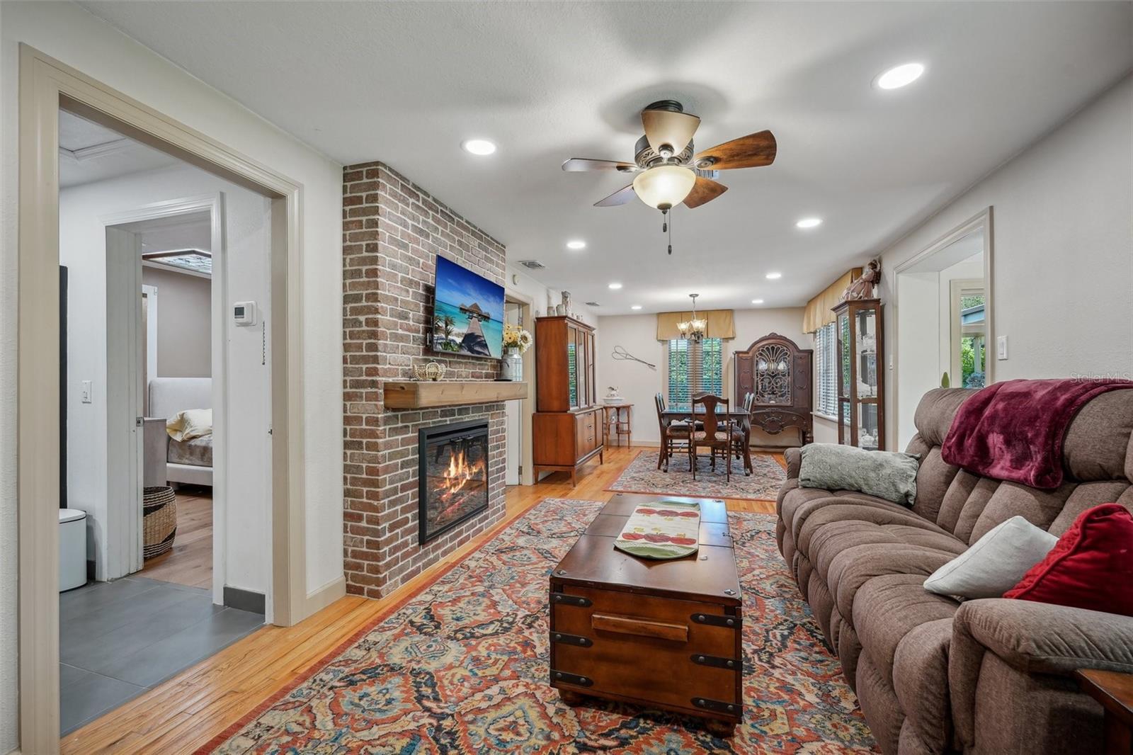 1020 Venetian, Orlando, FL 32804