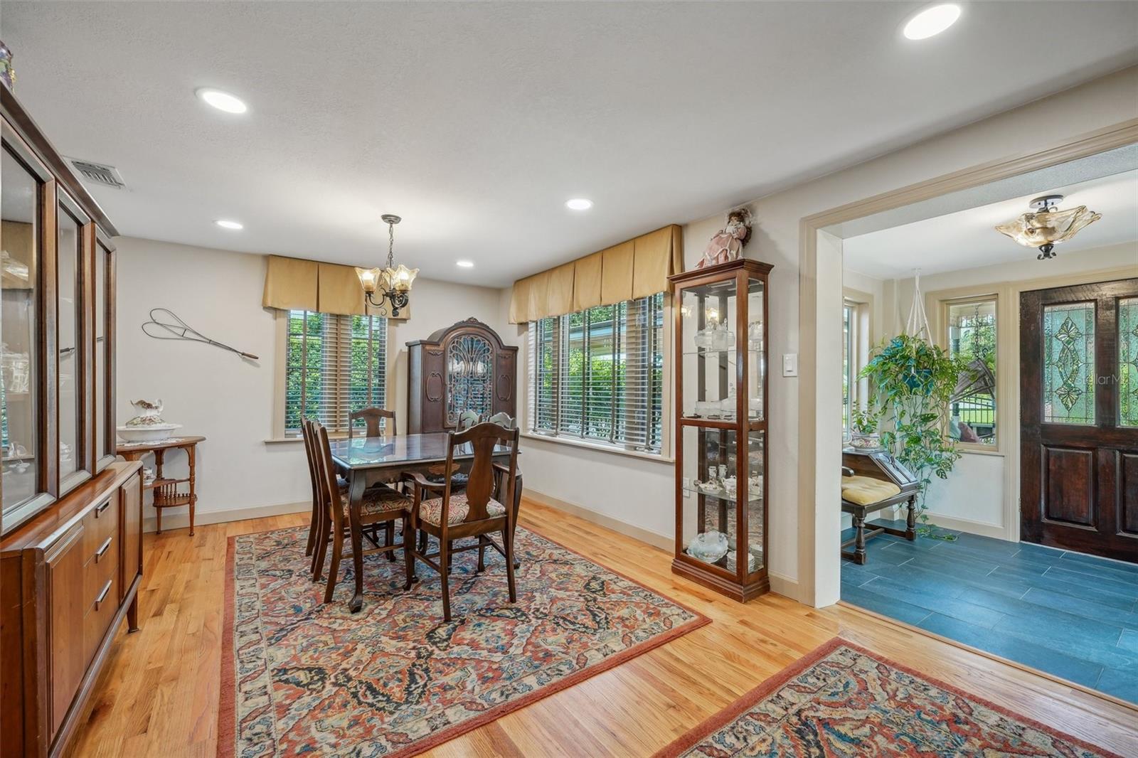 1020 Venetian, Orlando, FL 32804