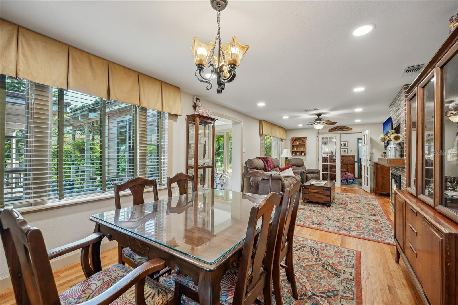 1020 Venetian, Orlando, FL 32804