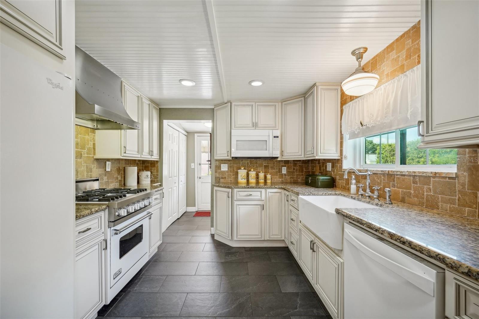 1020 Venetian, Orlando, FL 32804