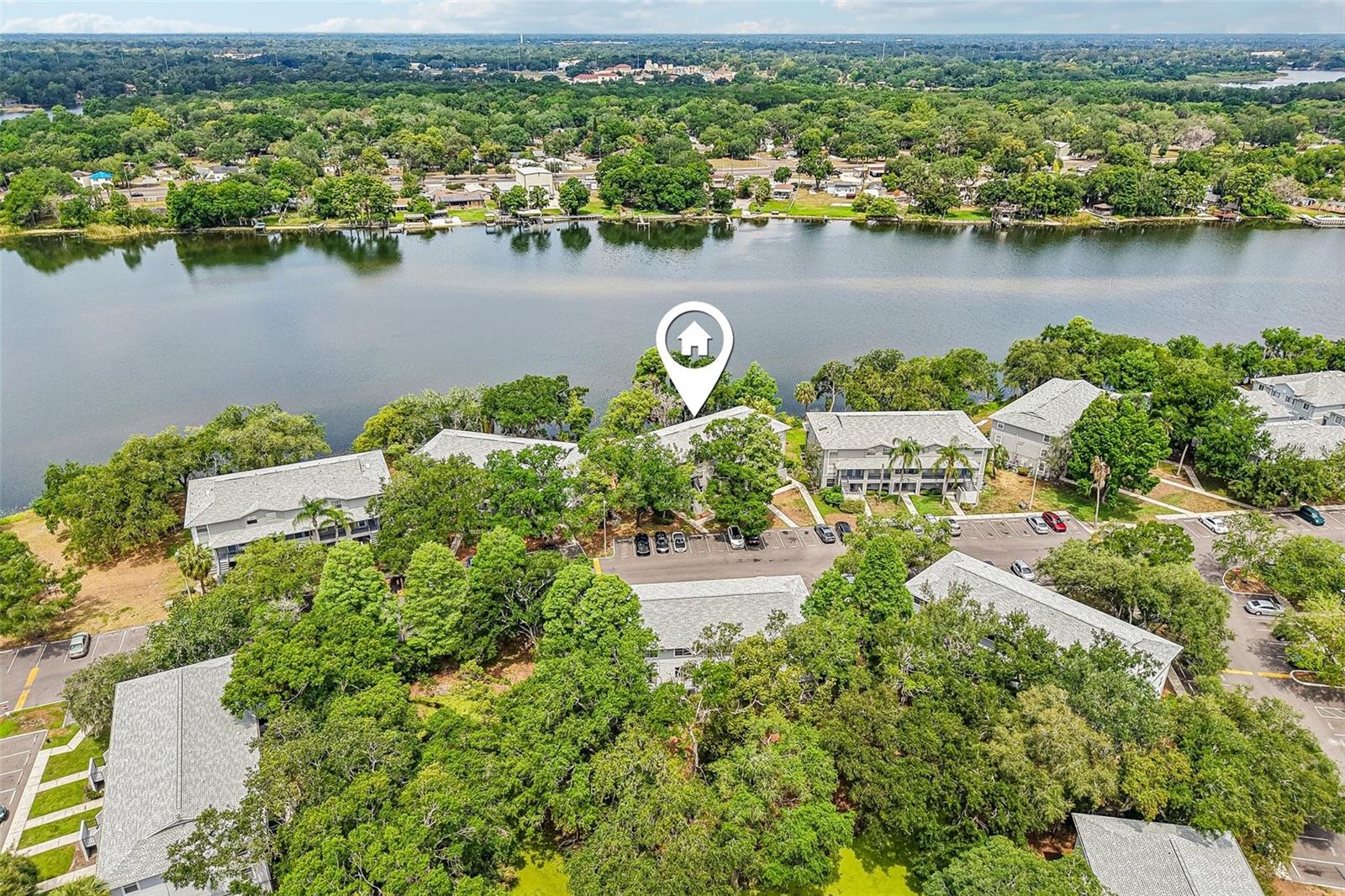 7192 Bank Unit 7192, Tampa, FL 33617