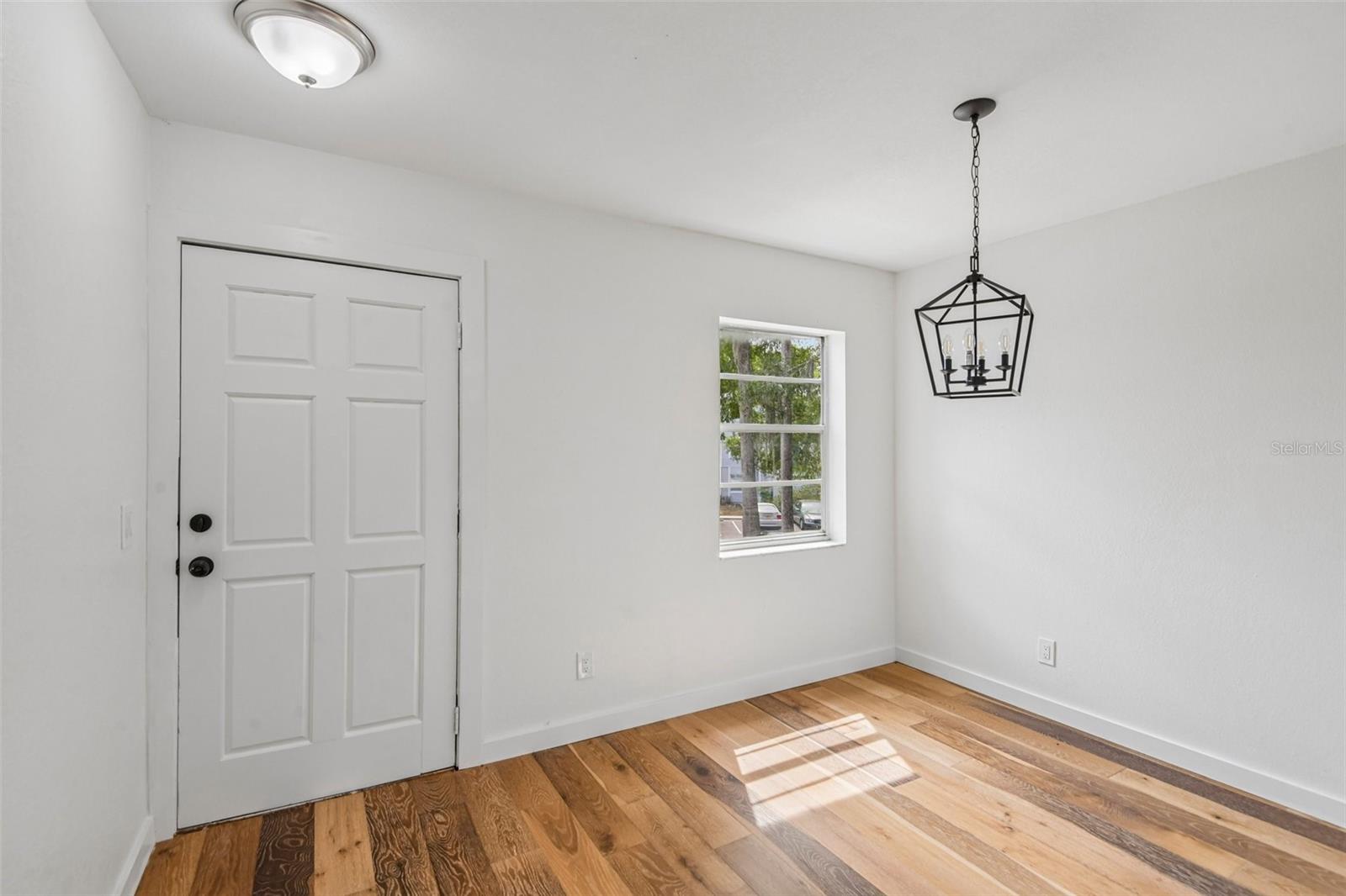 7192 Bank Unit 7192, Tampa, FL 33617