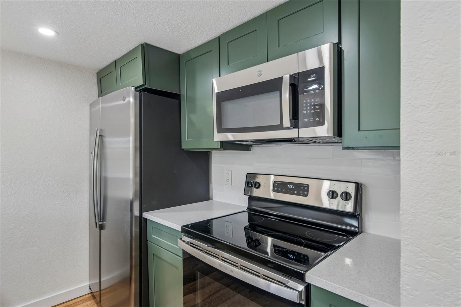 7192 Bank Unit 7192, Tampa, FL 33617