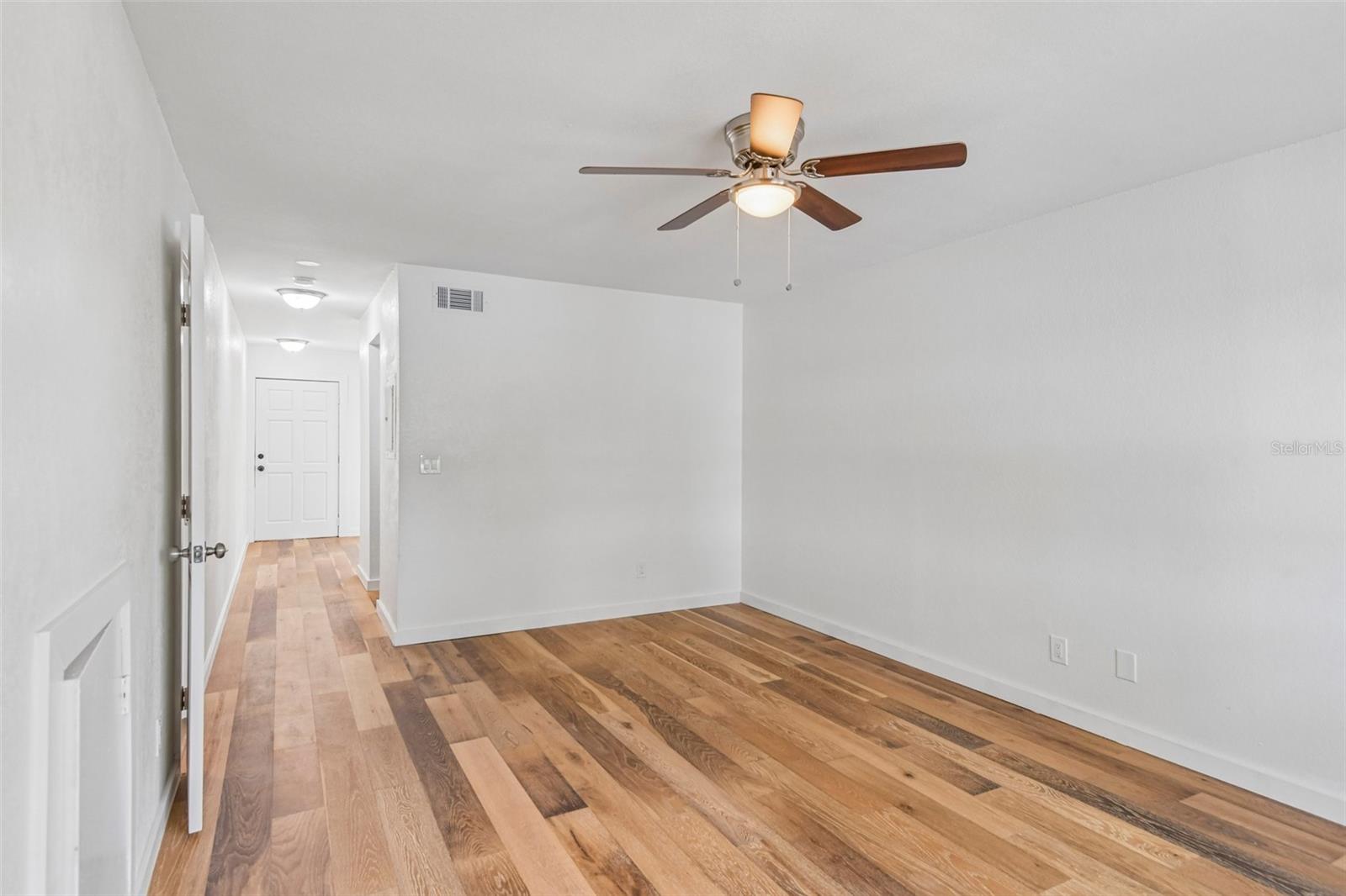 7192 Bank Unit 7192, Tampa, FL 33617