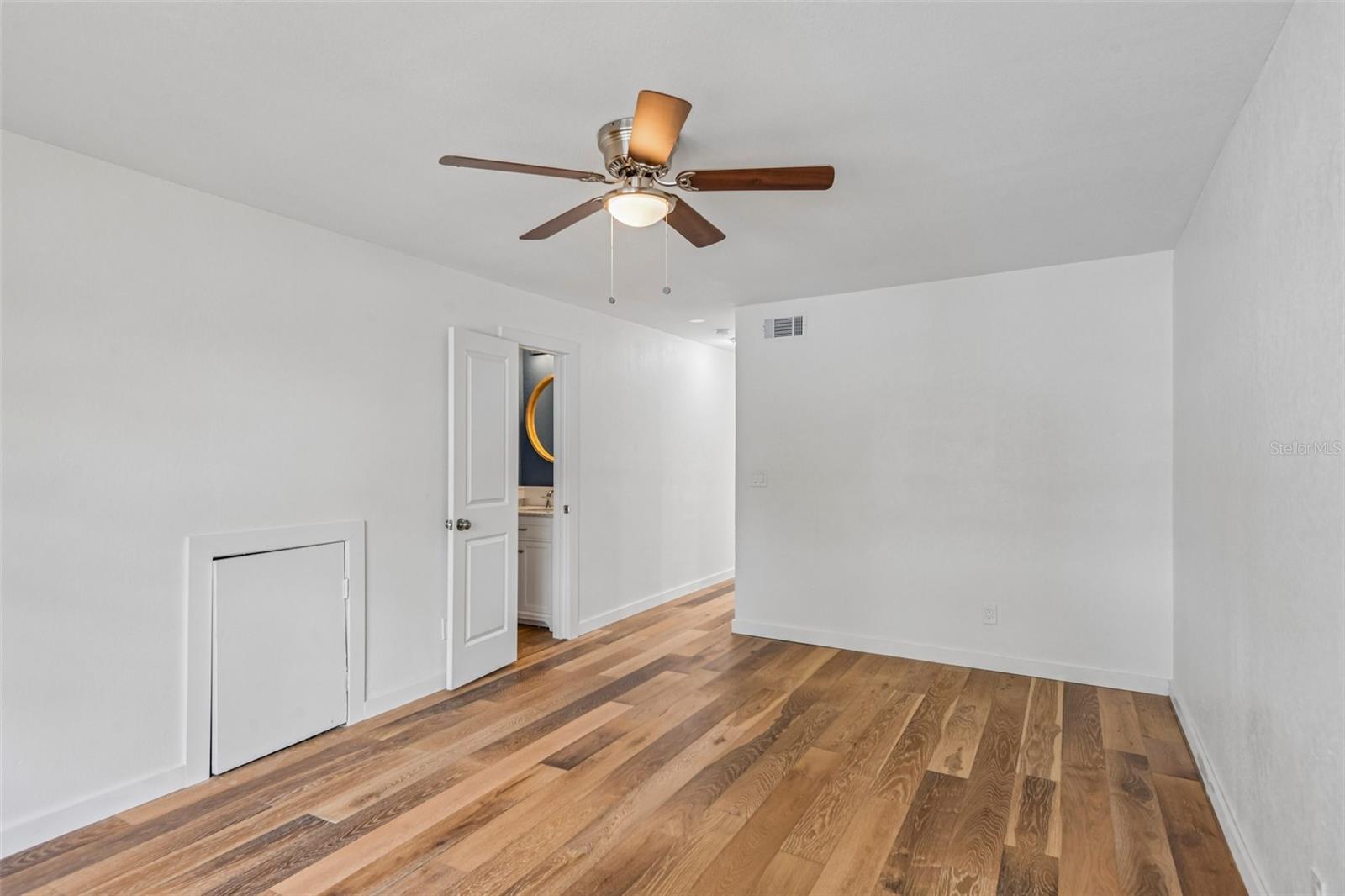 7192 Bank Unit 7192, Tampa, FL 33617