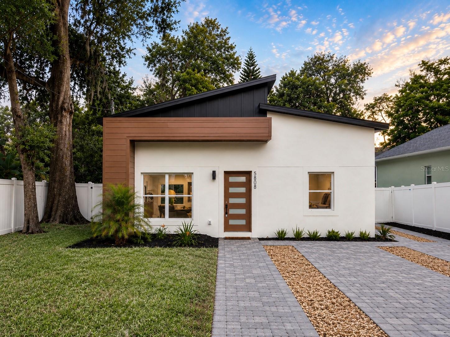 5808 16th, Tampa, FL 33610