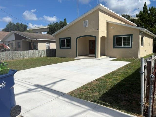 2812 Durham, Tampa, FL 33605