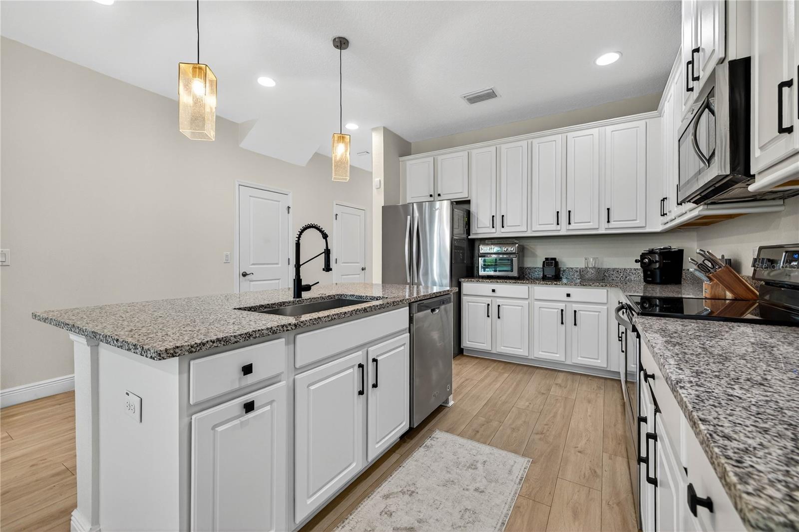 8128 Muddy Pines, Tampa, FL 33635