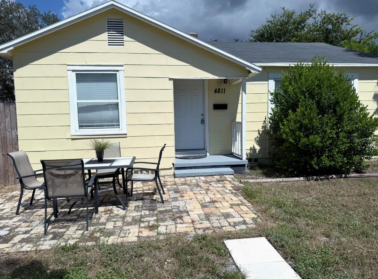 4811 Emerson, St Petersburg, FL 33711
