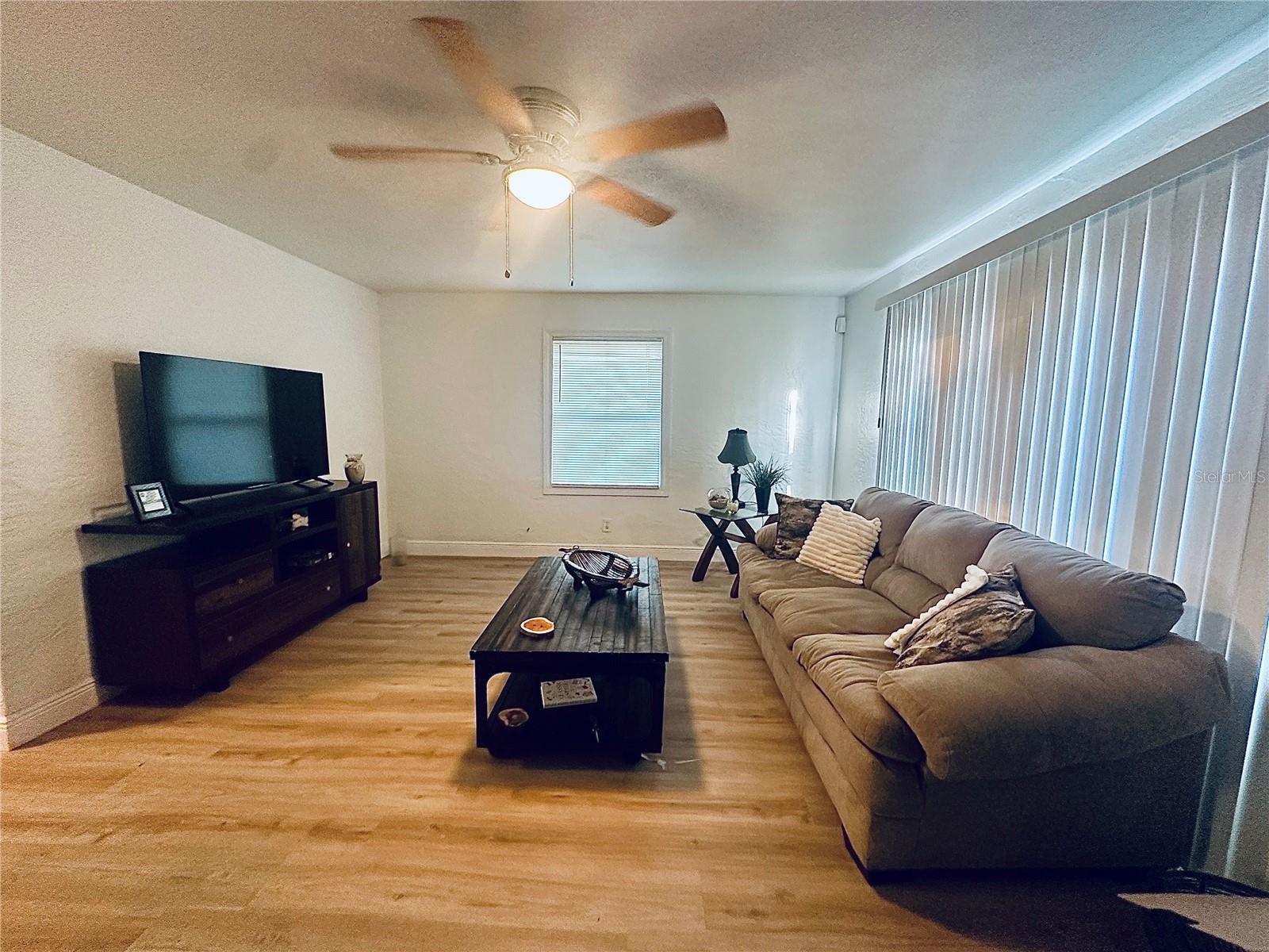 4811 Emerson, St Petersburg, FL 33711