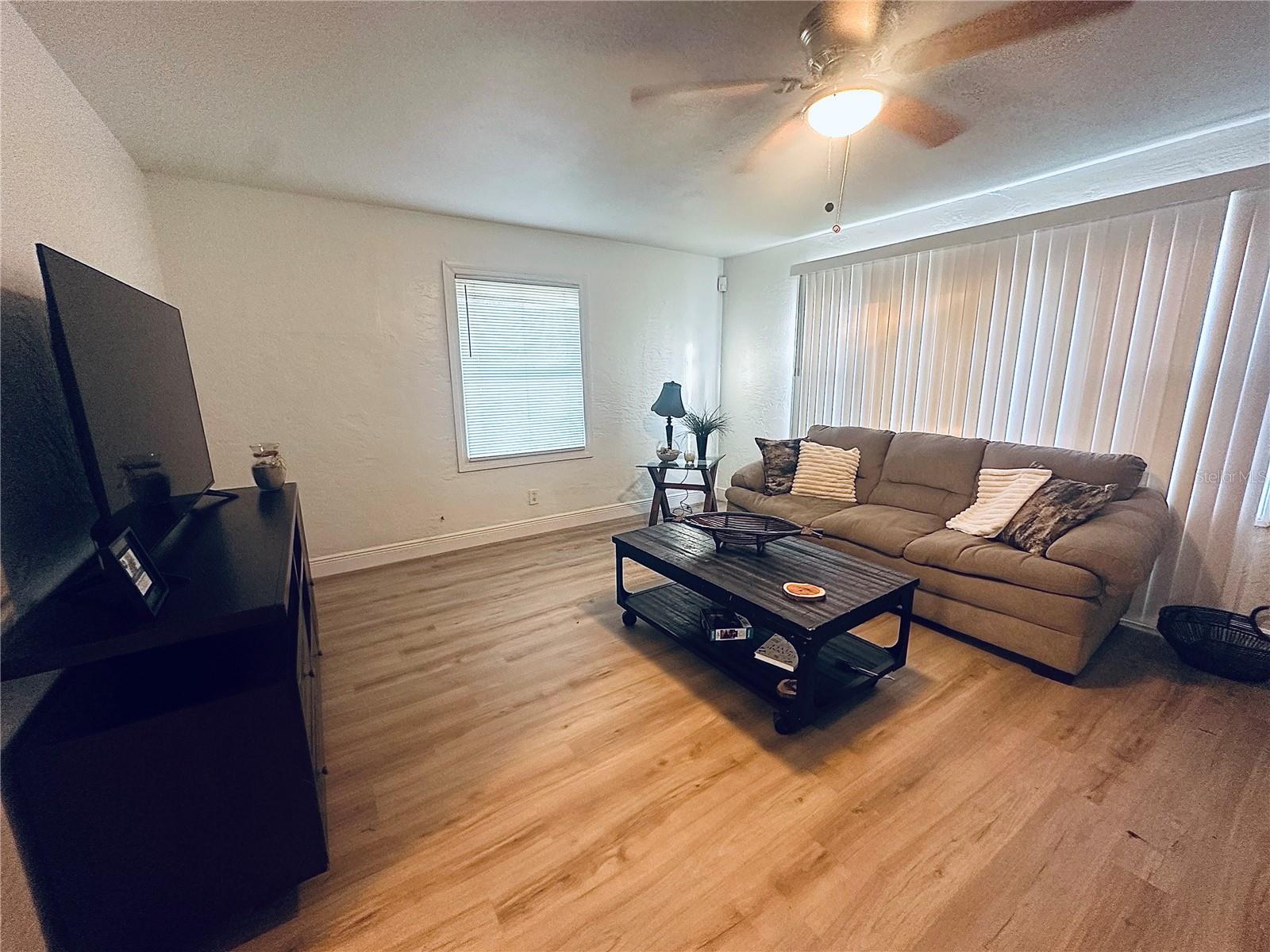 4811 Emerson, St Petersburg, FL 33711