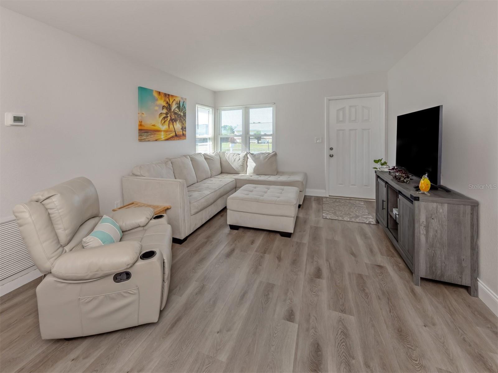 5568 Kenwood, North Port, FL 34287