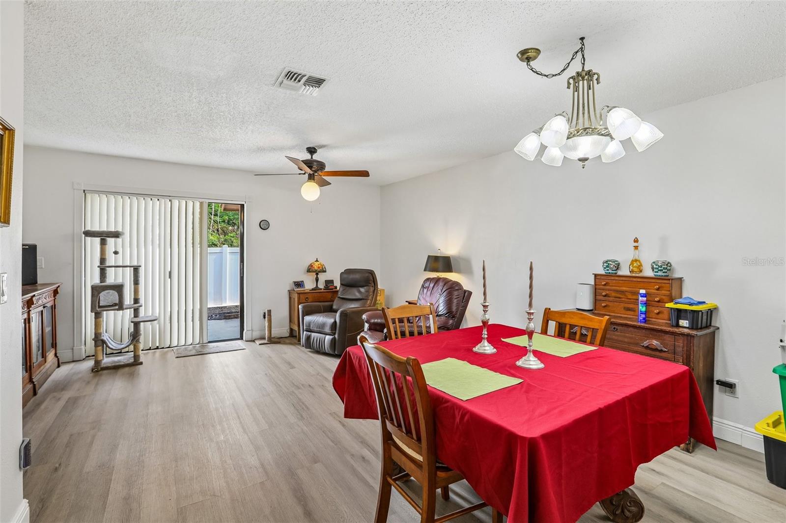 4005 Oak Limb, Tampa, FL 33614