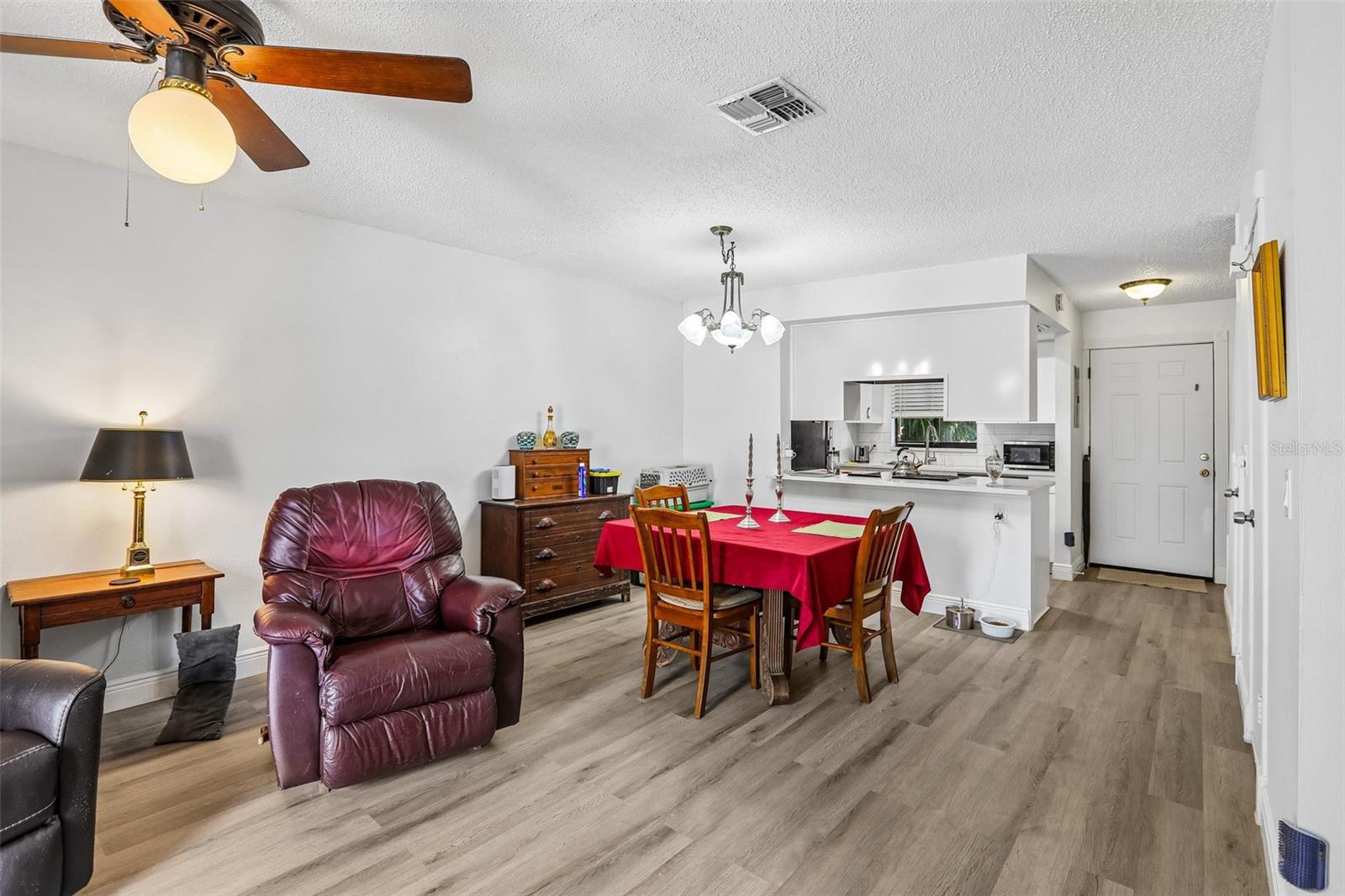 4005 Oak Limb, Tampa, FL 33614