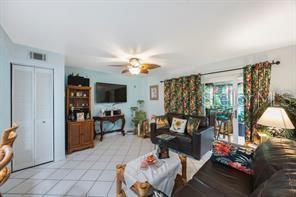 3595 41st Unit H, St Petersburg, FL 33711