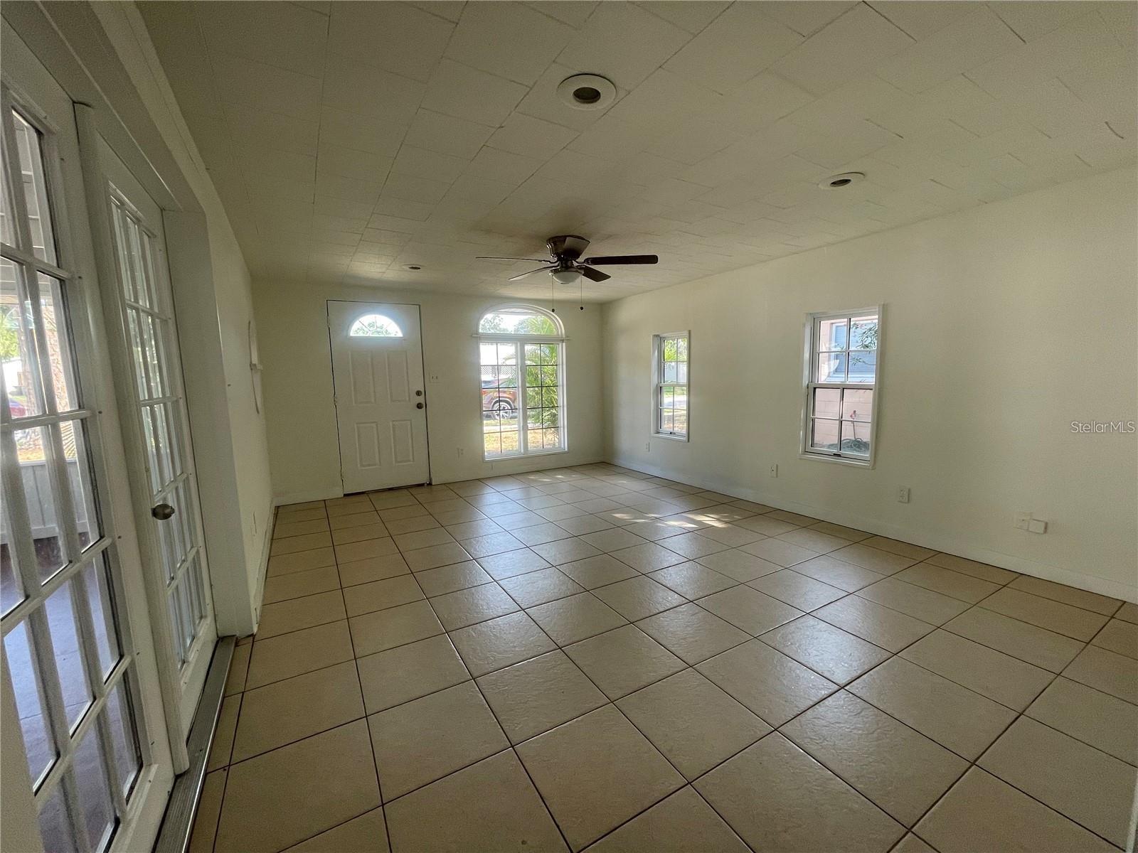 5891 93rd, Pinellas Park, FL 33782
