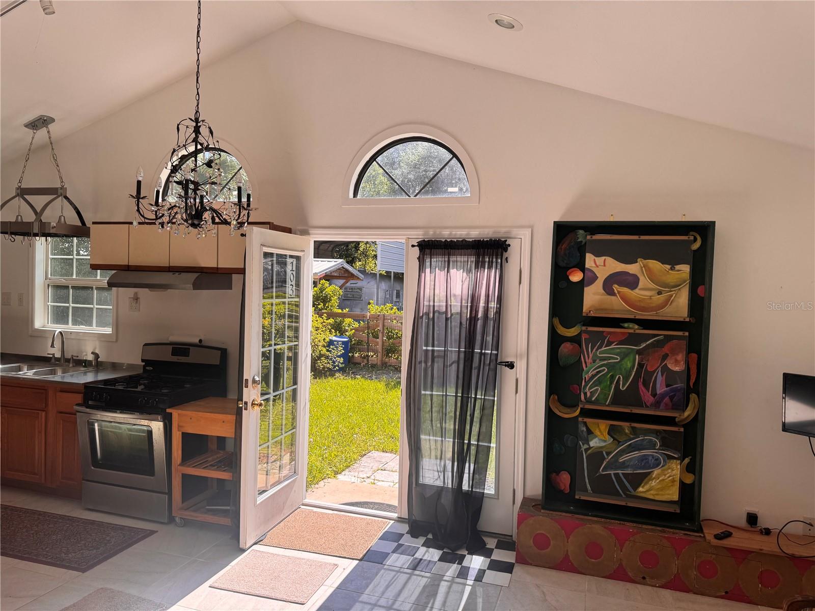 103 Grove, Melrose, FL 32666