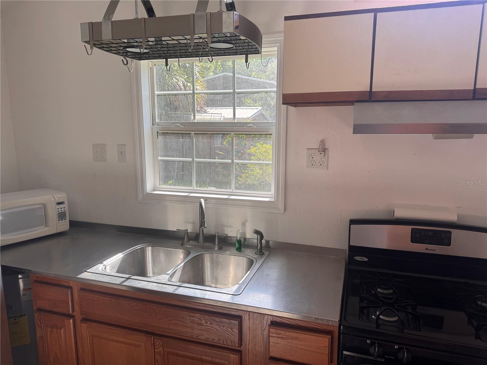 103 Grove, Melrose, FL 32666