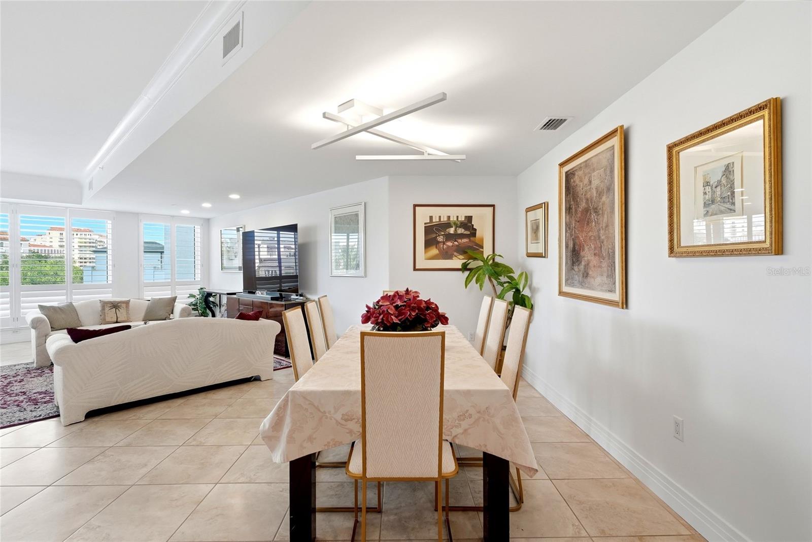 400 Beach Unit 401, St Petersburg, FL 33701