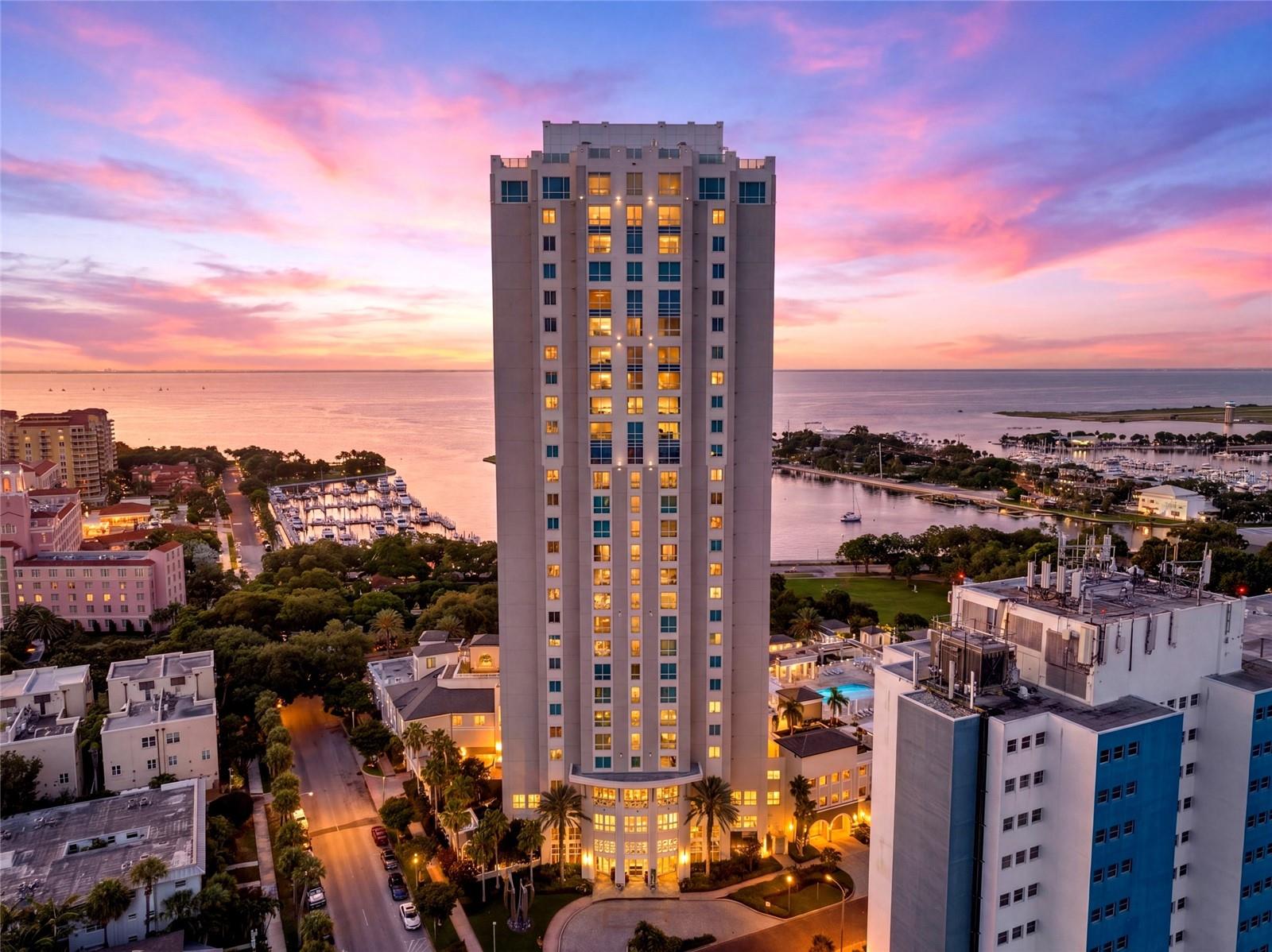 400 Beach Unit 401, St Petersburg, FL 33701