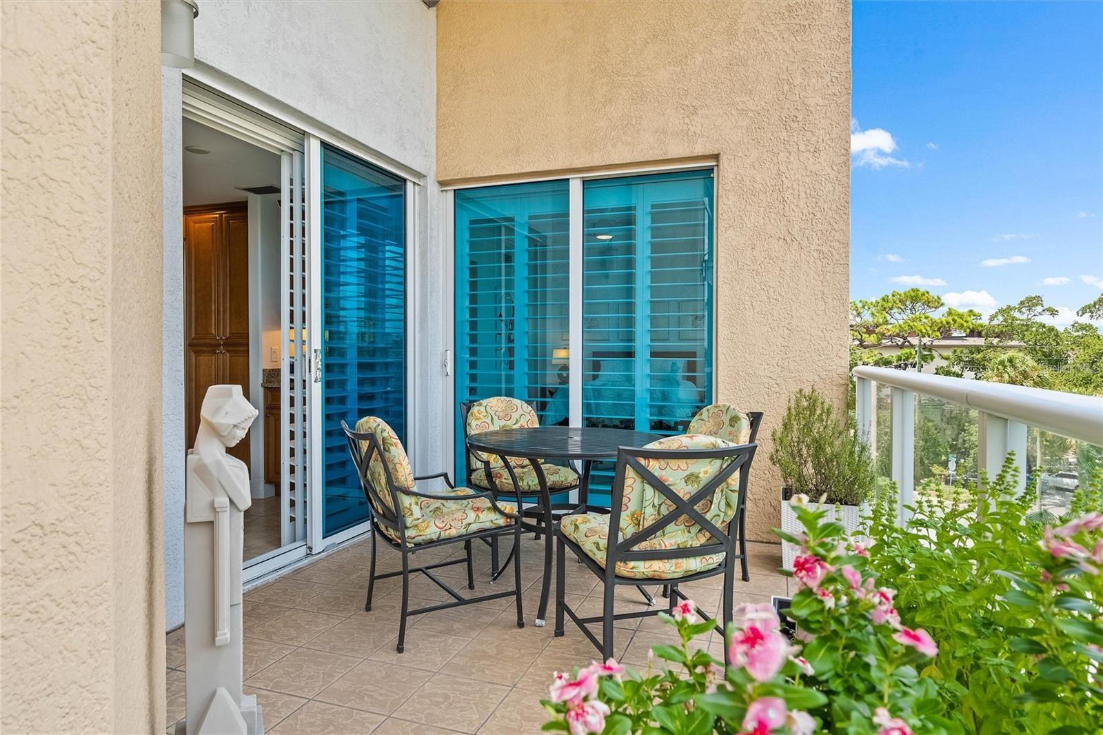 400 Beach Unit 401, St Petersburg, FL 33701