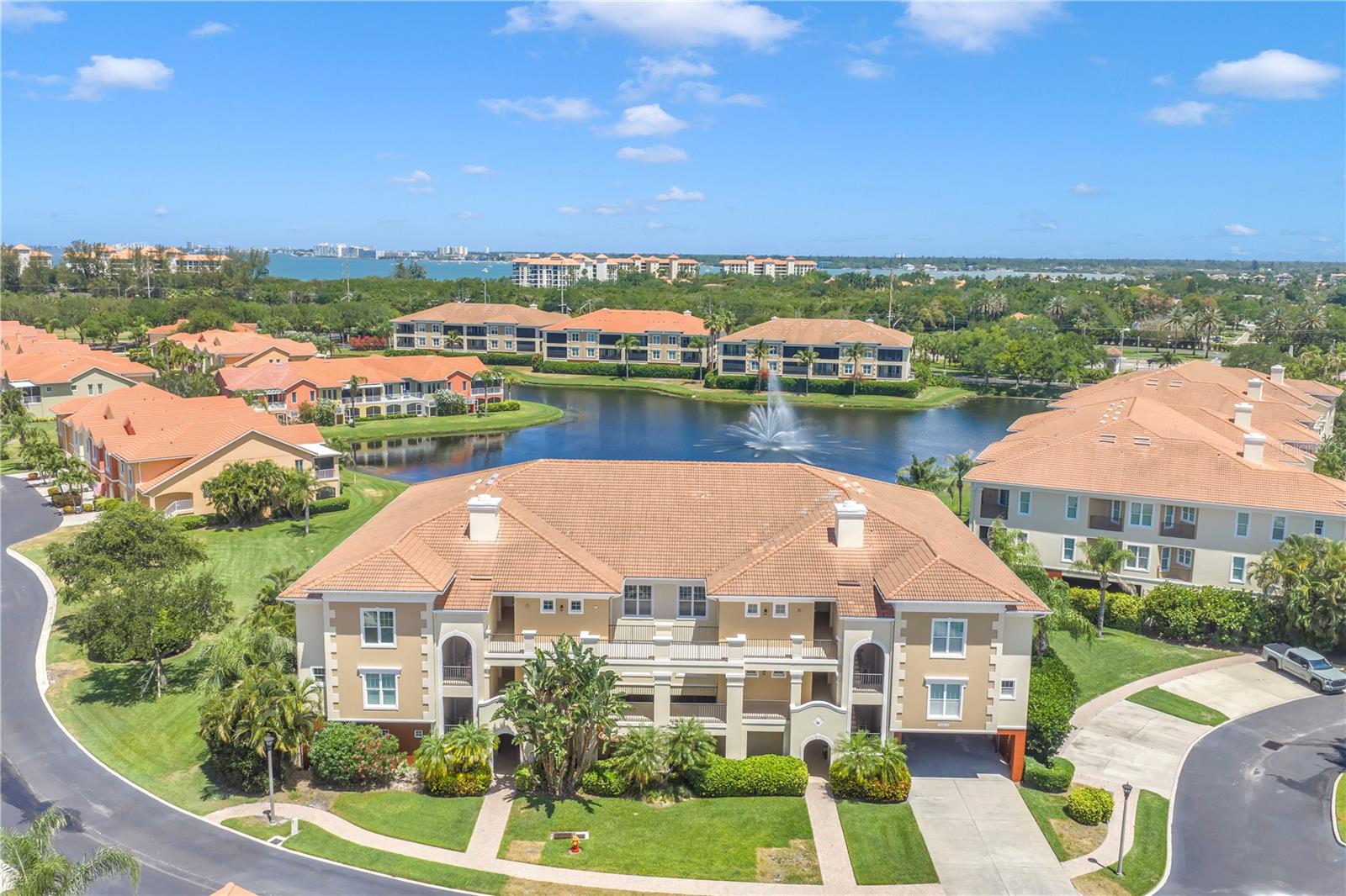 10 Franklin Unit 63d, St Petersburg, FL 33711