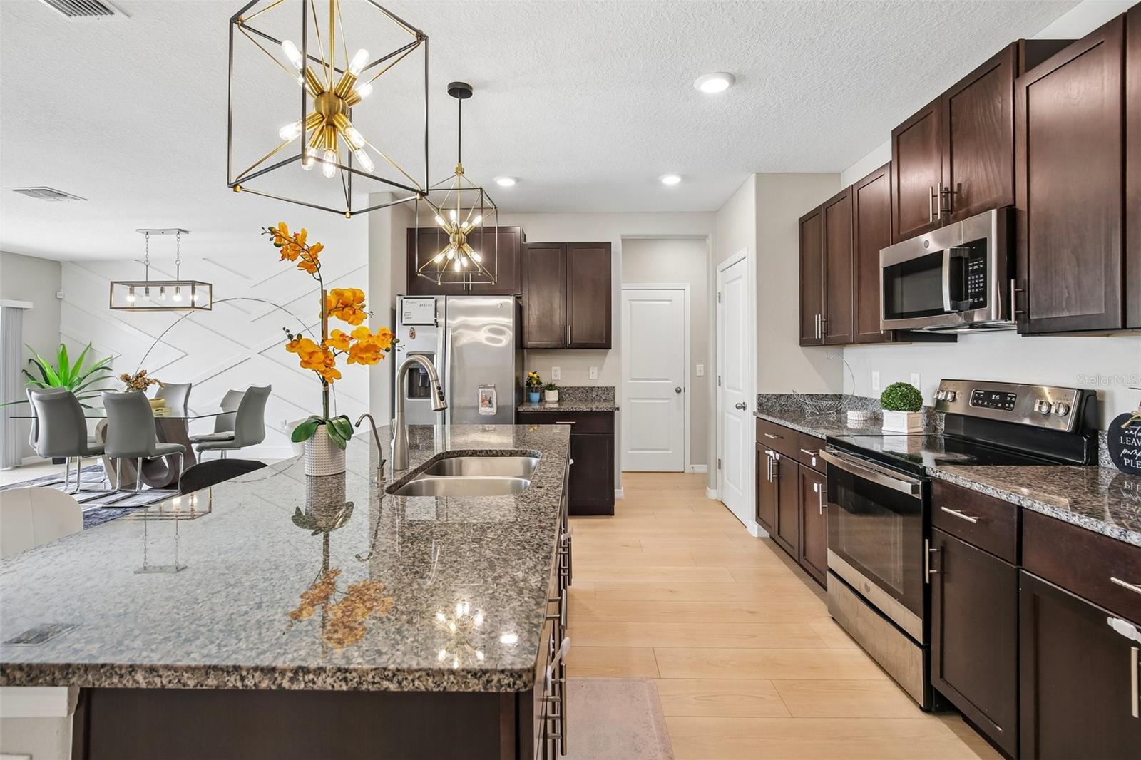 15608 Miller Creek, Sun City Center, FL 33573