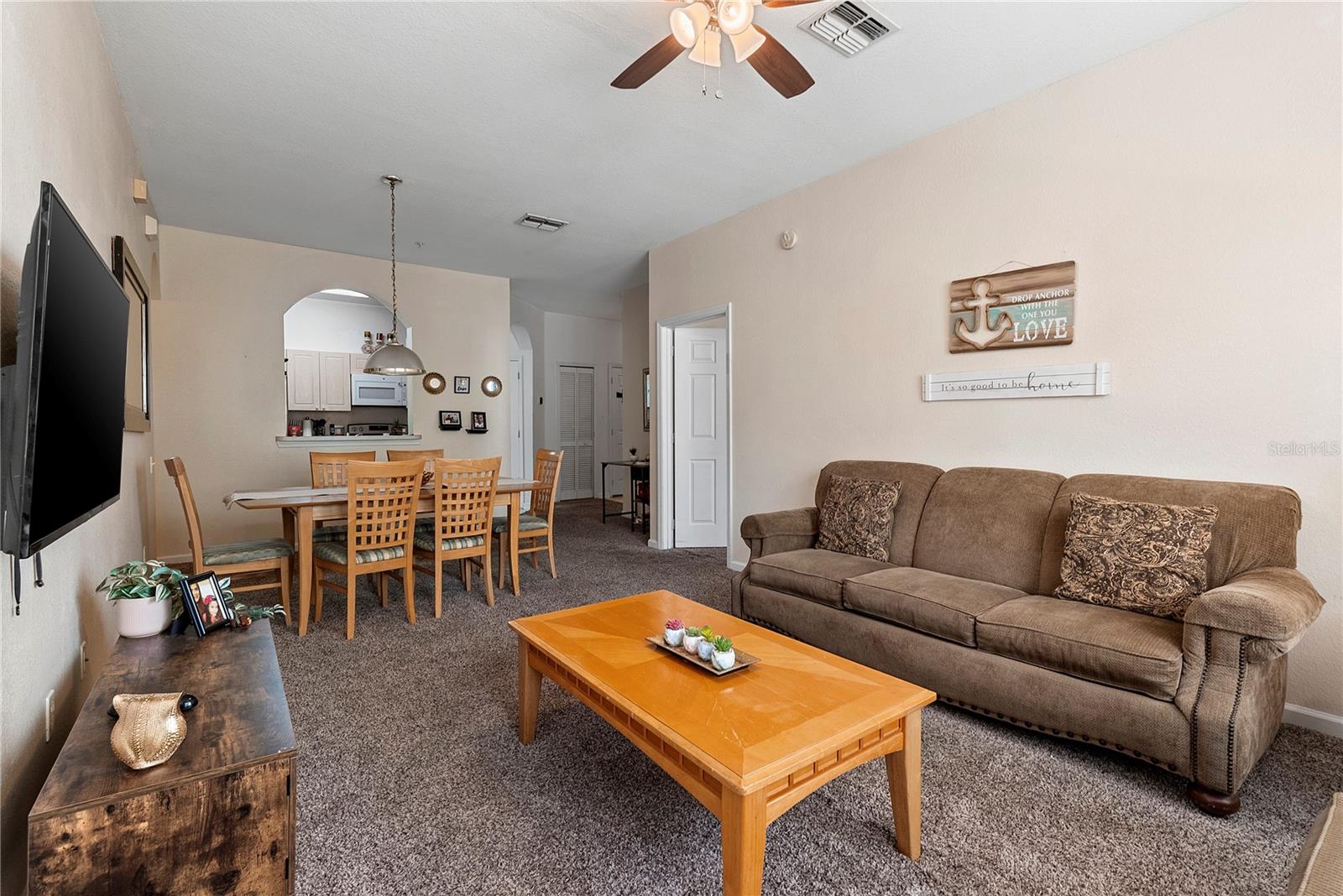 8103 Coconut Palm Unit 205, Kissimmee, FL 34747
