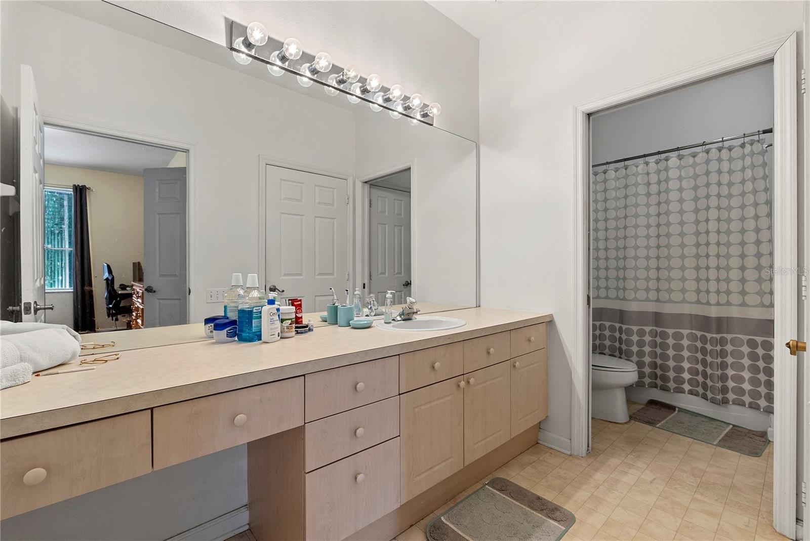 8103 Coconut Palm Unit 205, Kissimmee, FL 34747