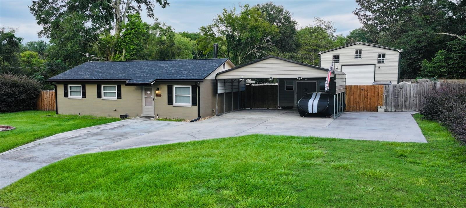 18143 251st, High Springs, FL 32643