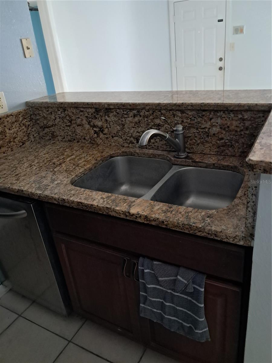 8648 Mallard Reserve Unit 102, Tampa, FL 33614