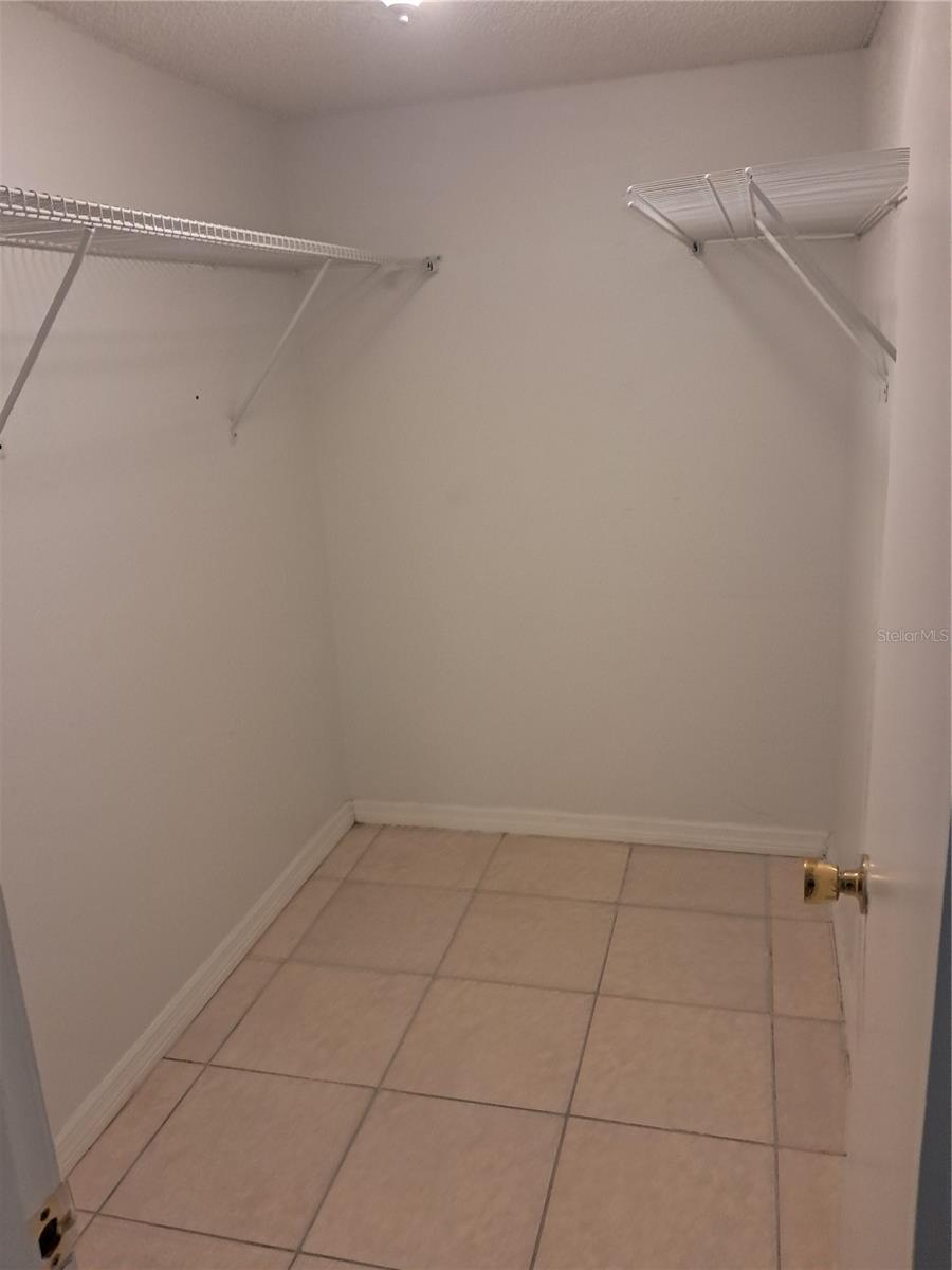 8648 Mallard Reserve Unit 102, Tampa, FL 33614